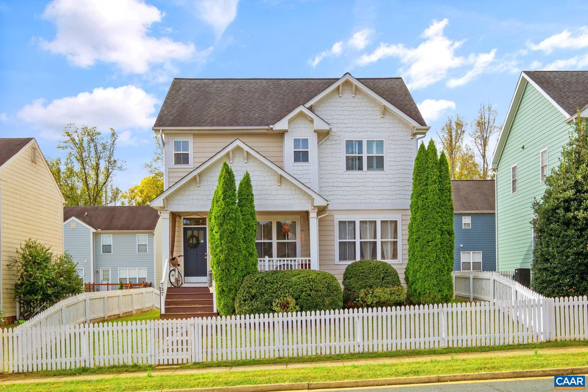 COUNTRY GREEN COTTAGES - Residential