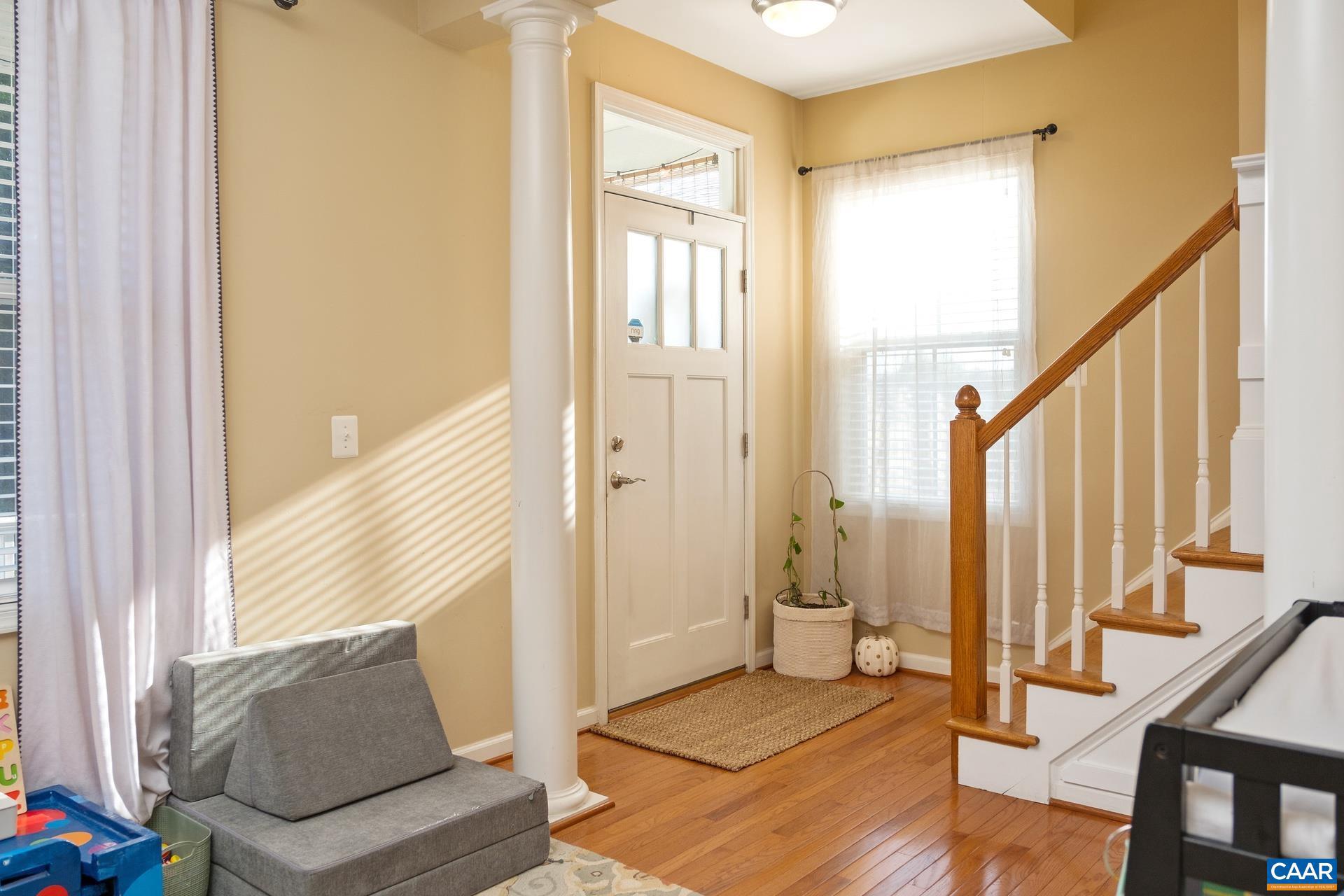 COUNTRY GREEN COTTAGES - Residential