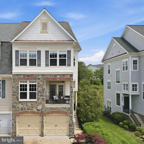42990 Mill Race Terrace, Leesburg, VA MLS: VALO2128122
