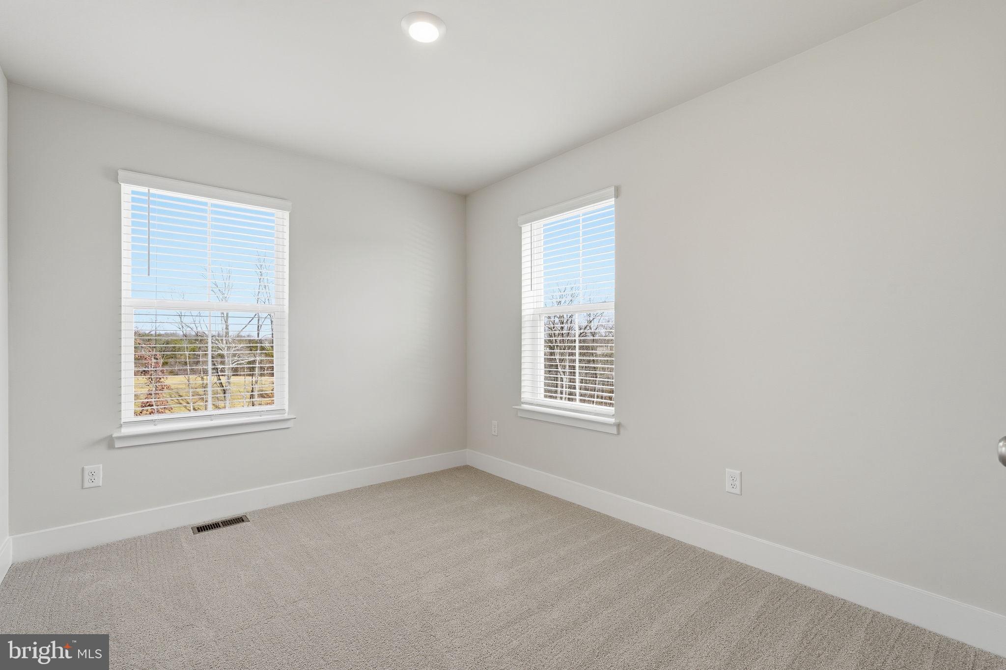 RETREAT AT WINDING CREEK - Residential Lease