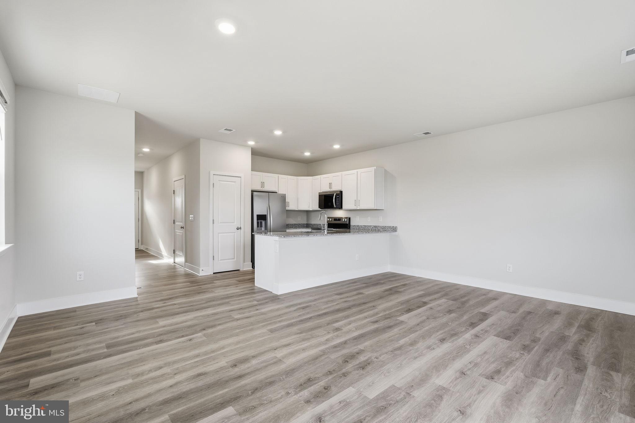 RETREAT AT WINDING CREEK - Residential Lease