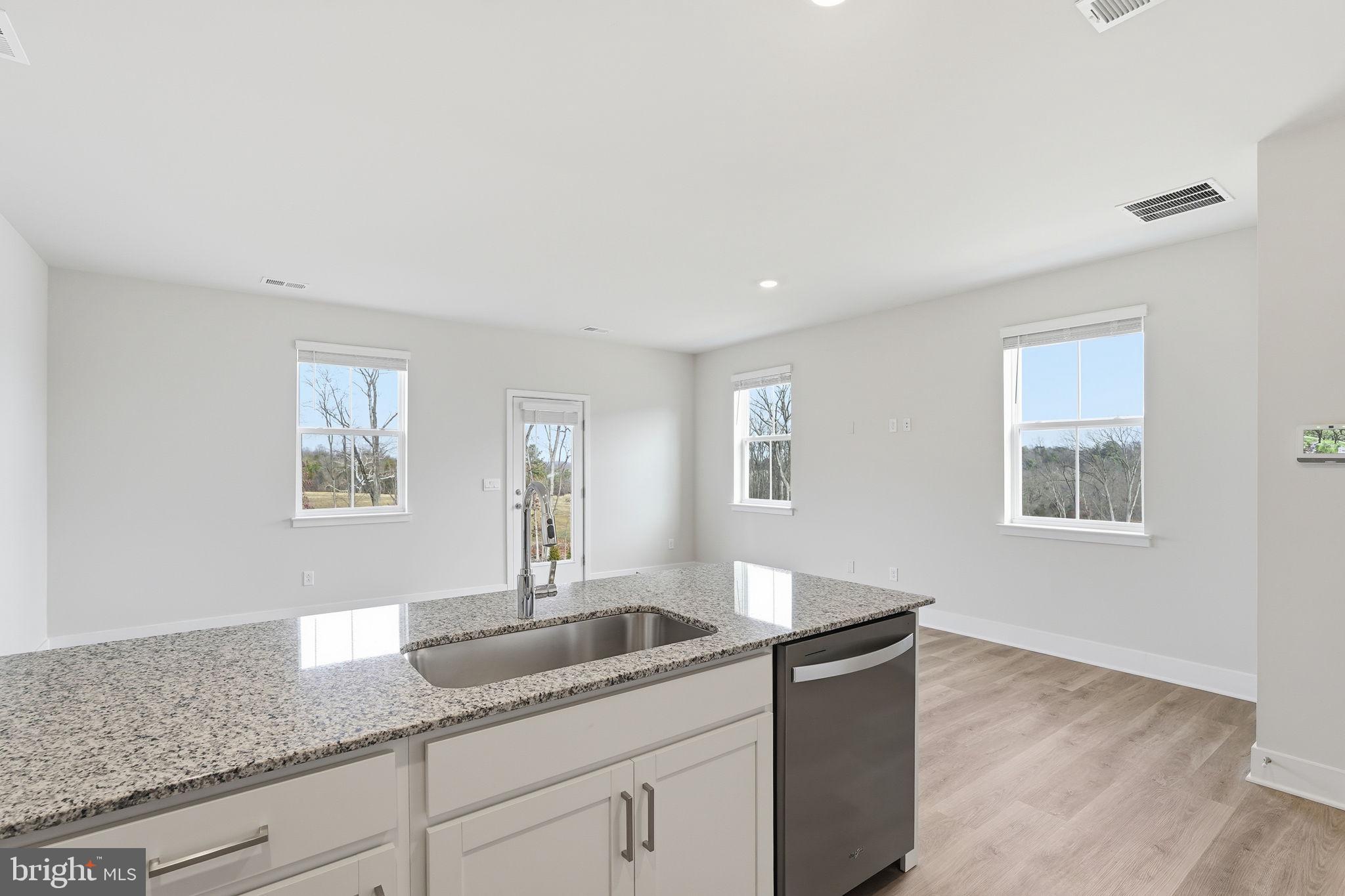 RETREAT AT WINDING CREEK - Residential Lease