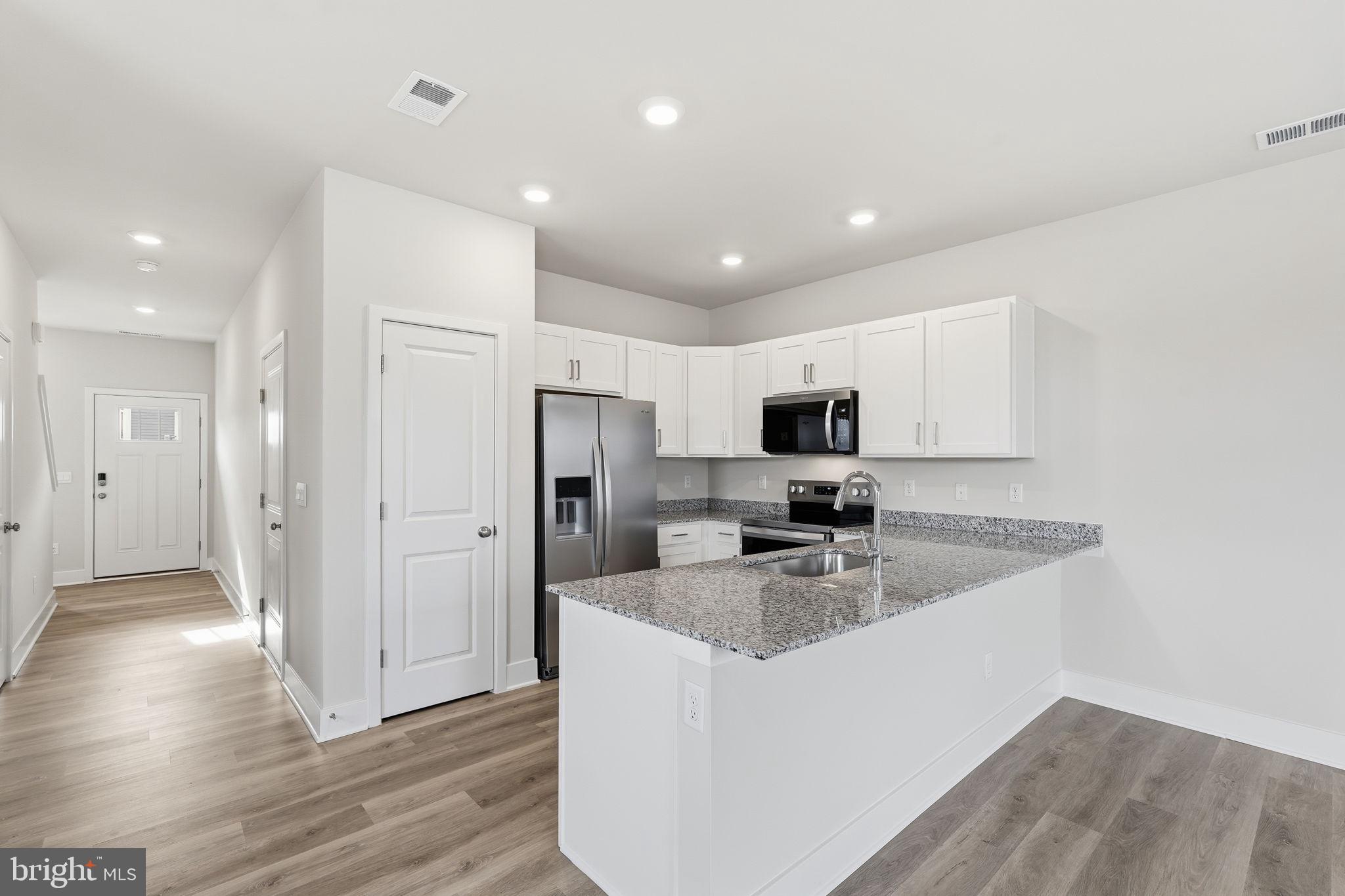 RETREAT AT WINDING CREEK - Residential Lease