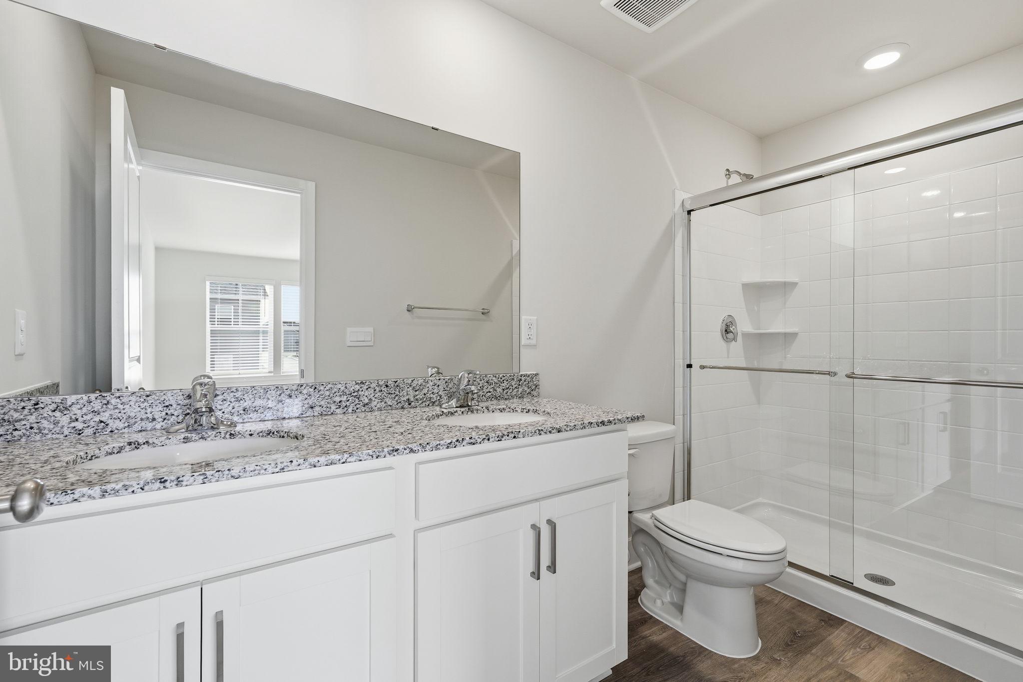 RETREAT AT WINDING CREEK - Residential Lease