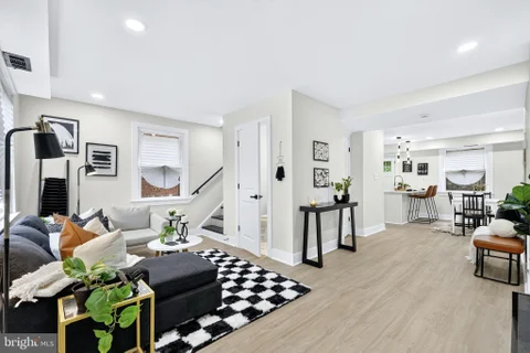 MLS: DCDC2281182