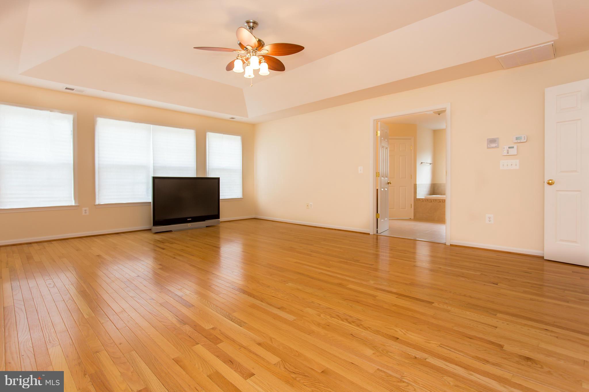 CALEDON CROSSING - Residential