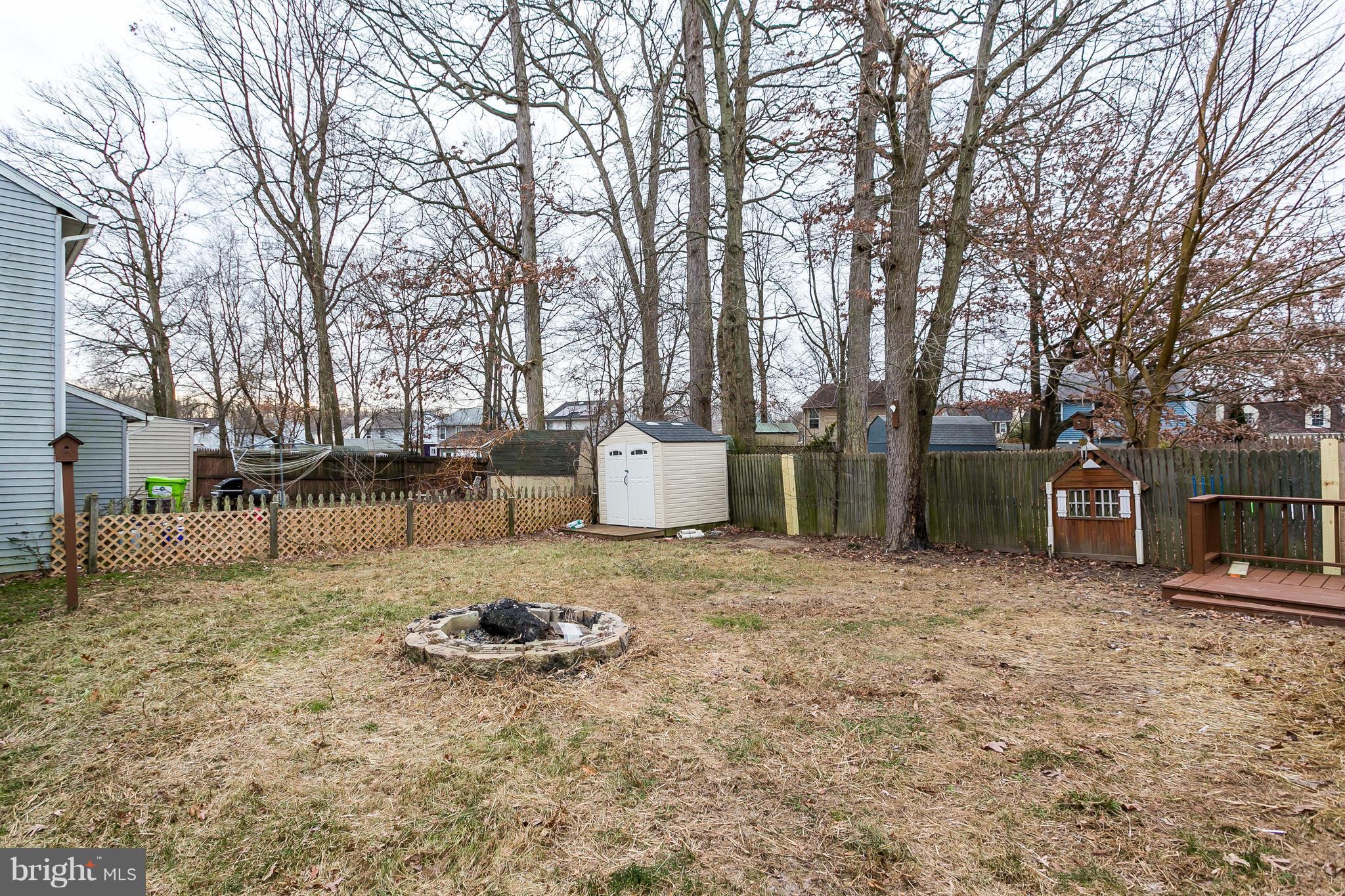 WILLOUGHBY WOODS - Residential