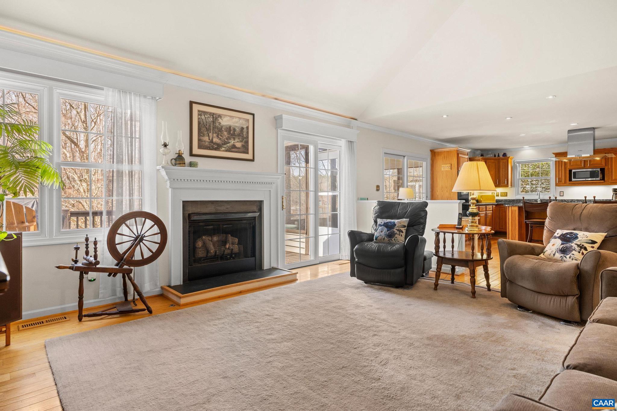 LAKE MONTICELLO - Residential