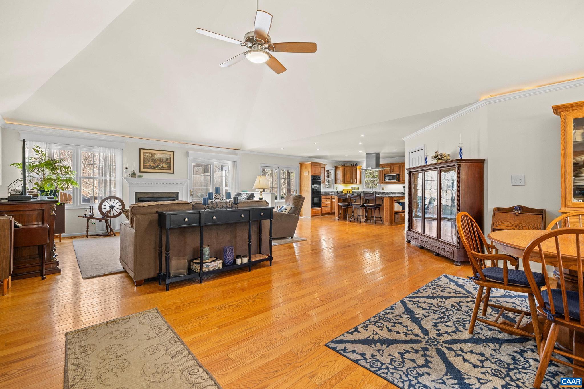 LAKE MONTICELLO - Residential