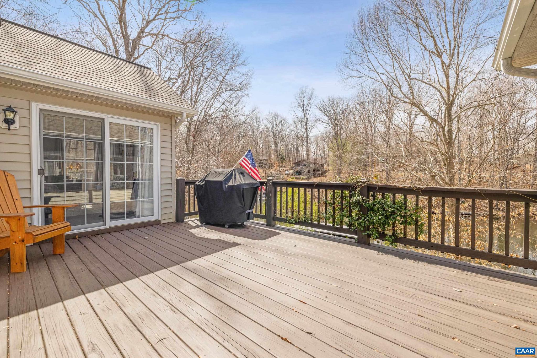 LAKE MONTICELLO - Residential