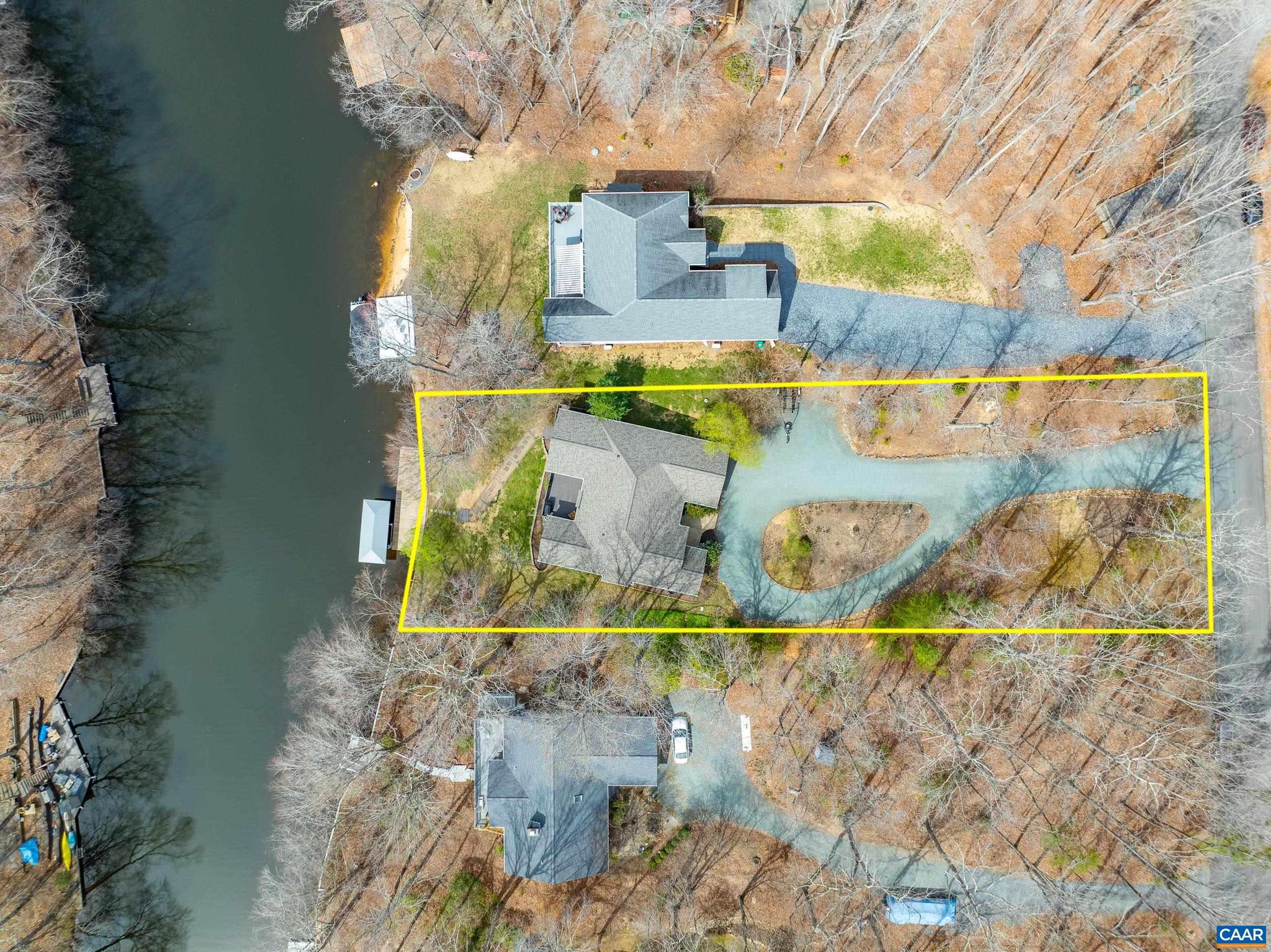 LAKE MONTICELLO - Residential