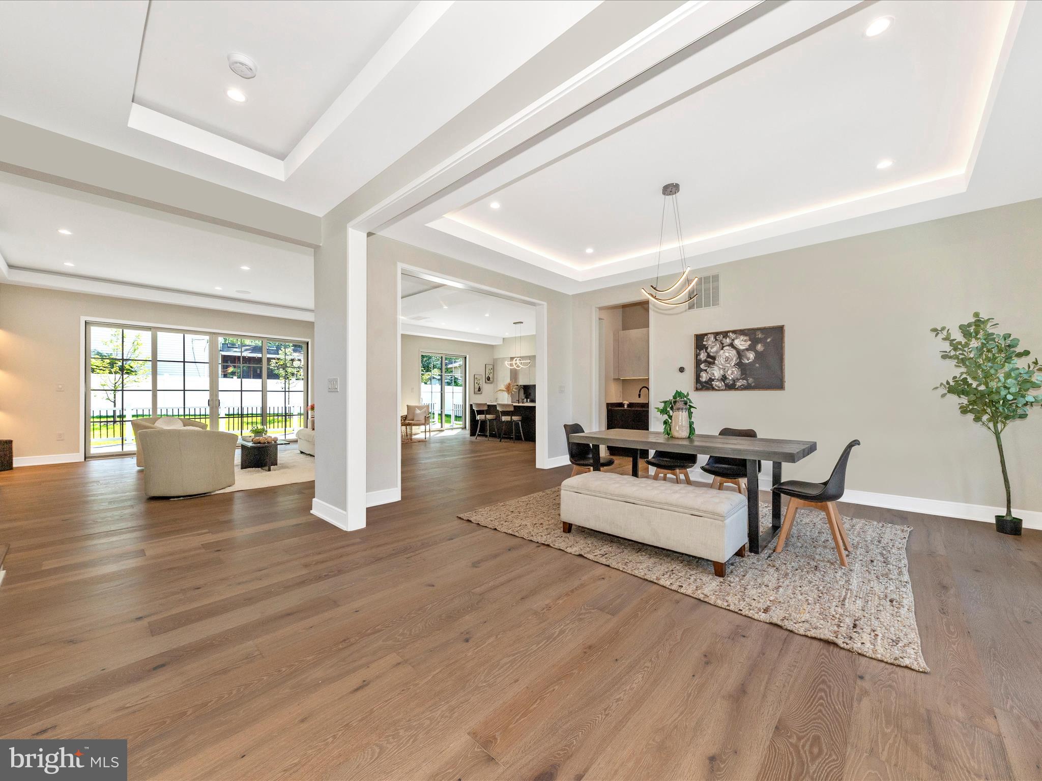 1009 HILLCREST DRIVE SW