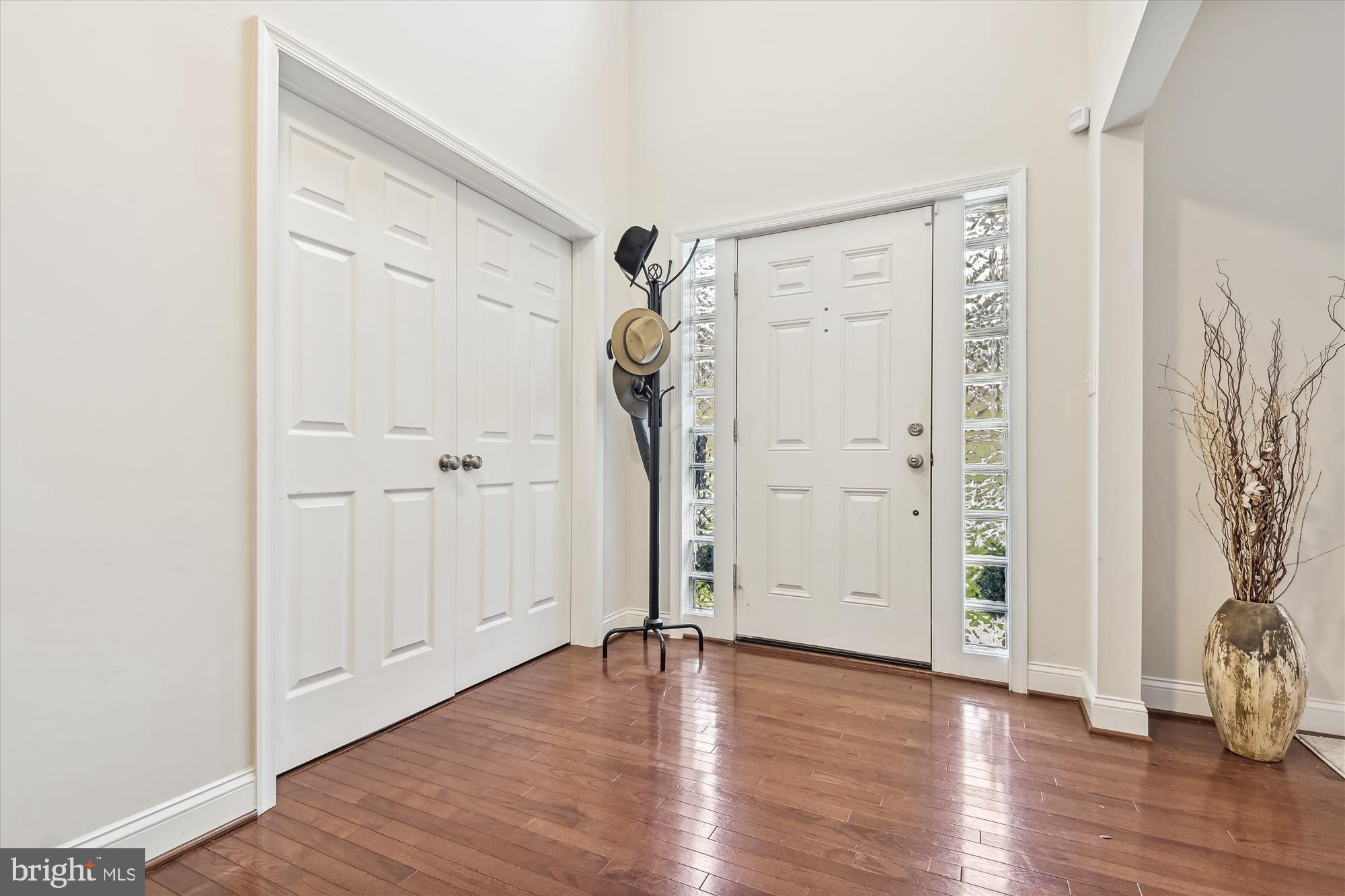 WINDSOR HILLS - Residential