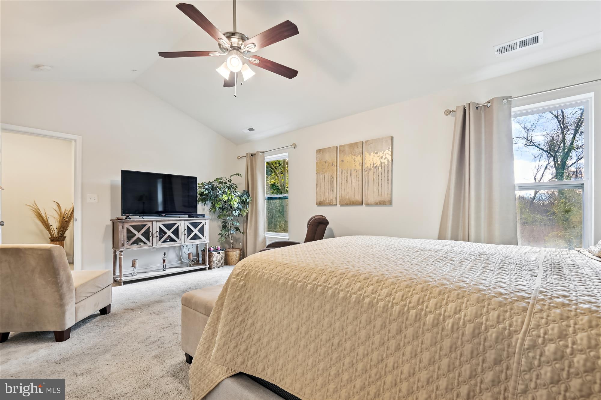 WINDSOR HILLS - Residential