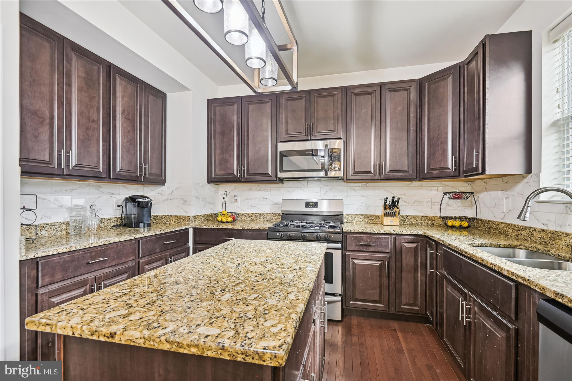 WINDSOR HILLS - Residential