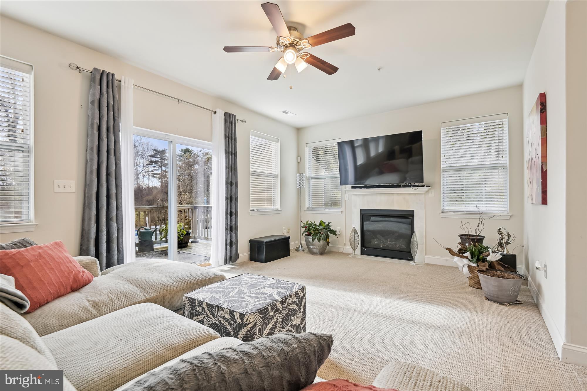 WINDSOR HILLS - Residential