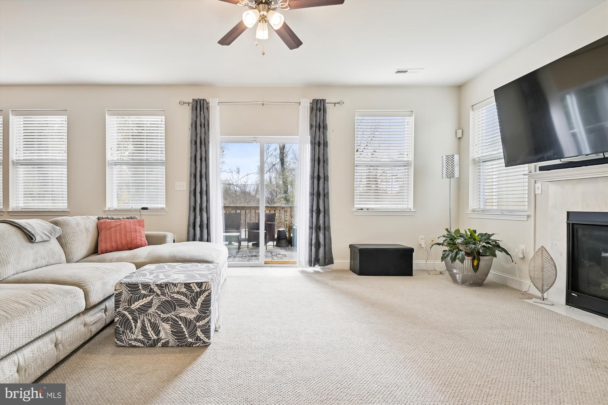 WINDSOR HILLS - Residential