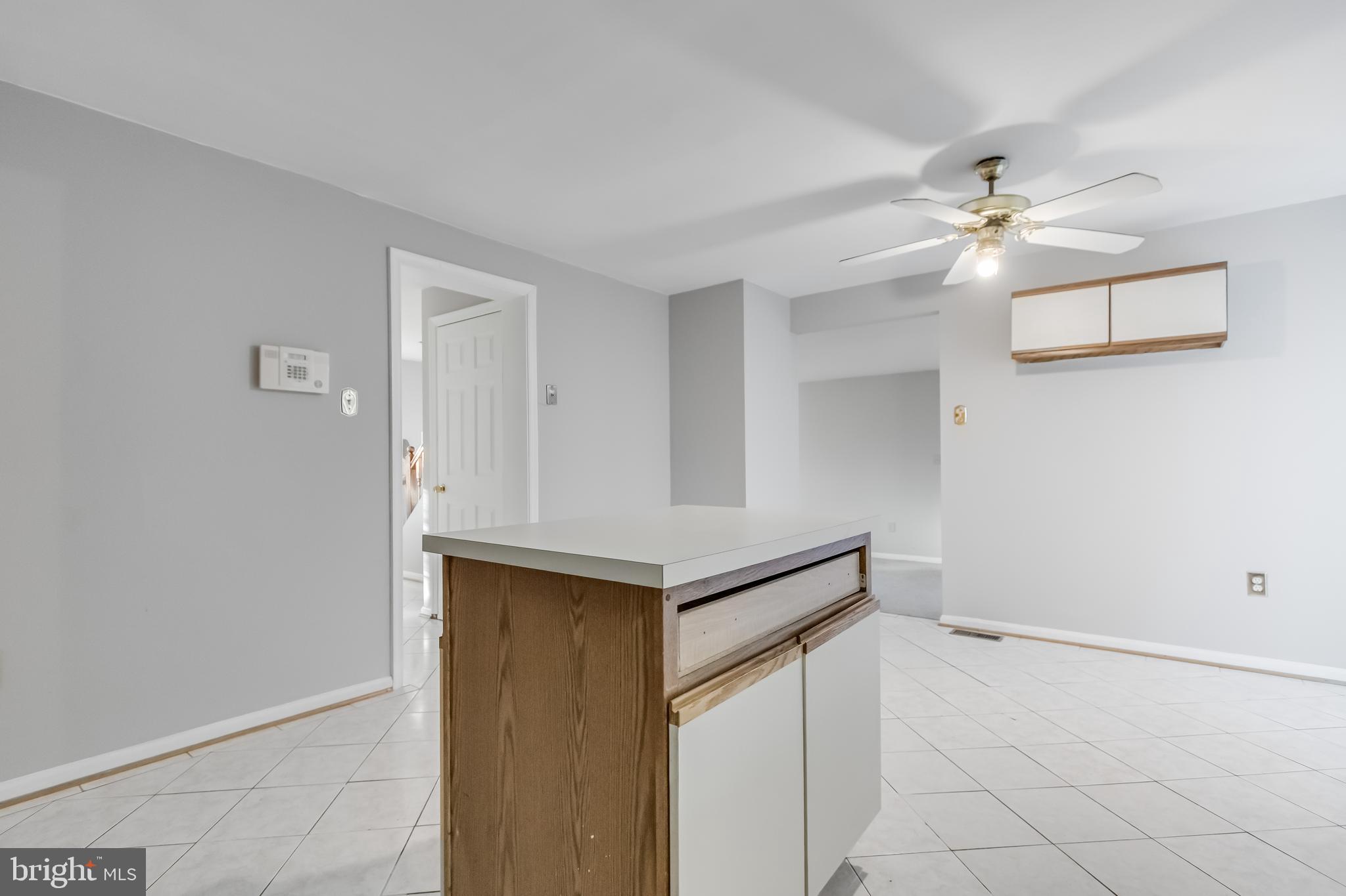 5308 WOODLAND BOULEVARD