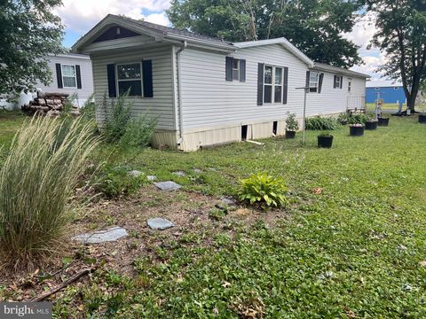 1910 SCHUBERT ROAD BETHEL PA 19507