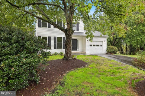 Photo of 13905 Shadow Fox Court, GAINESVILLE, VA 20155 (MLS # VAPW2131192)