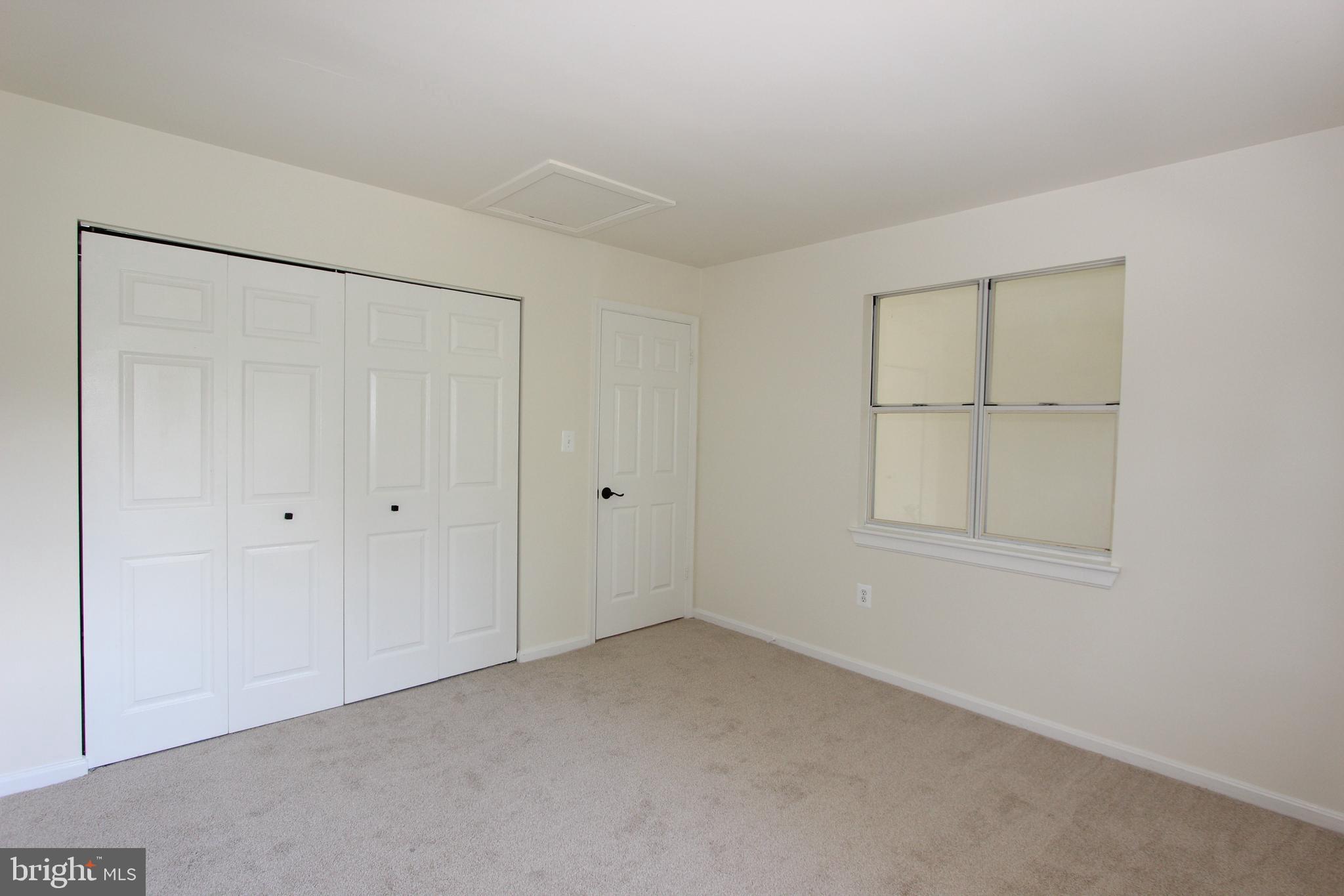 POTOMAC MEADOWS - Residential Lease