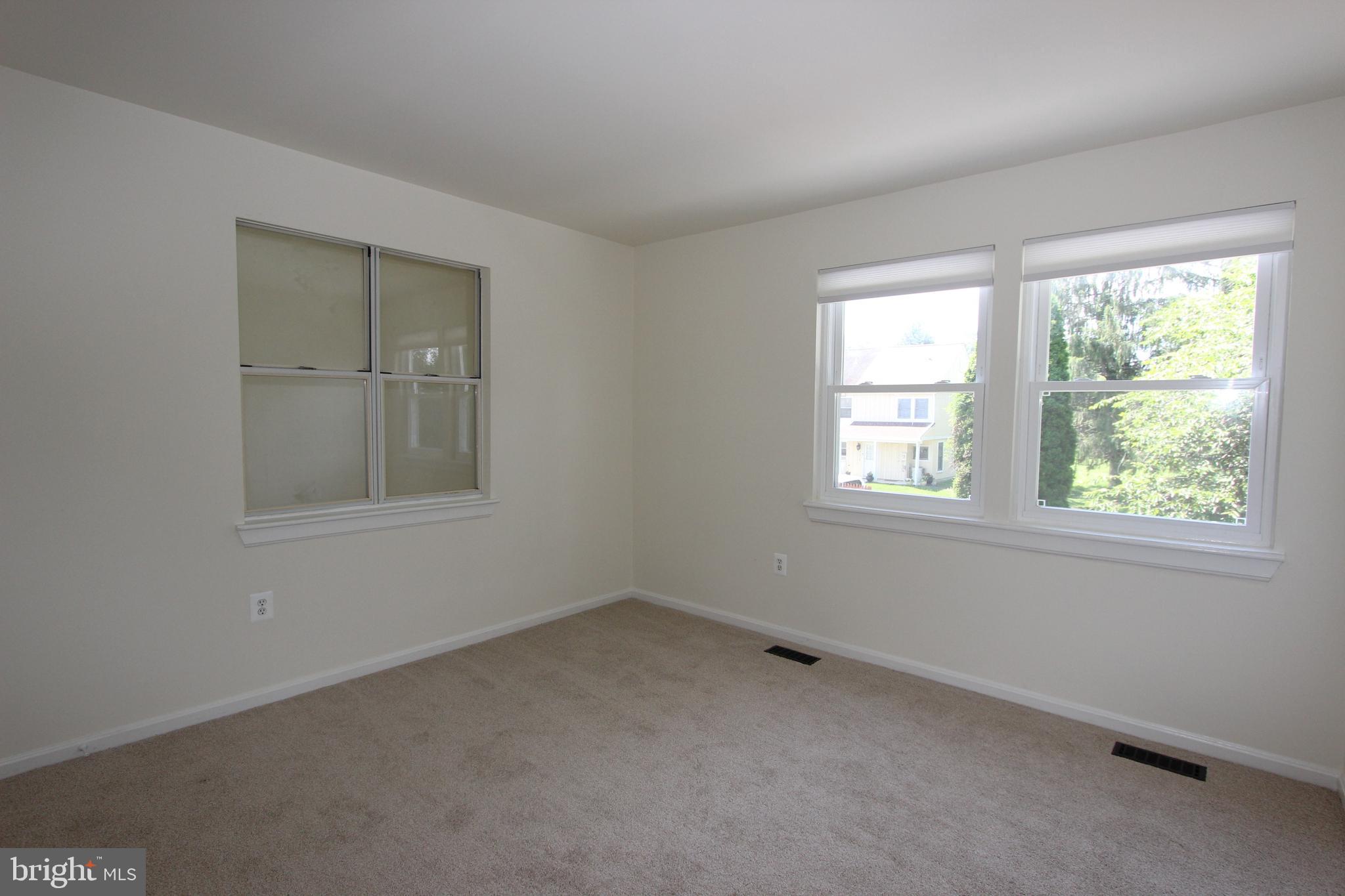 POTOMAC MEADOWS - Residential Lease