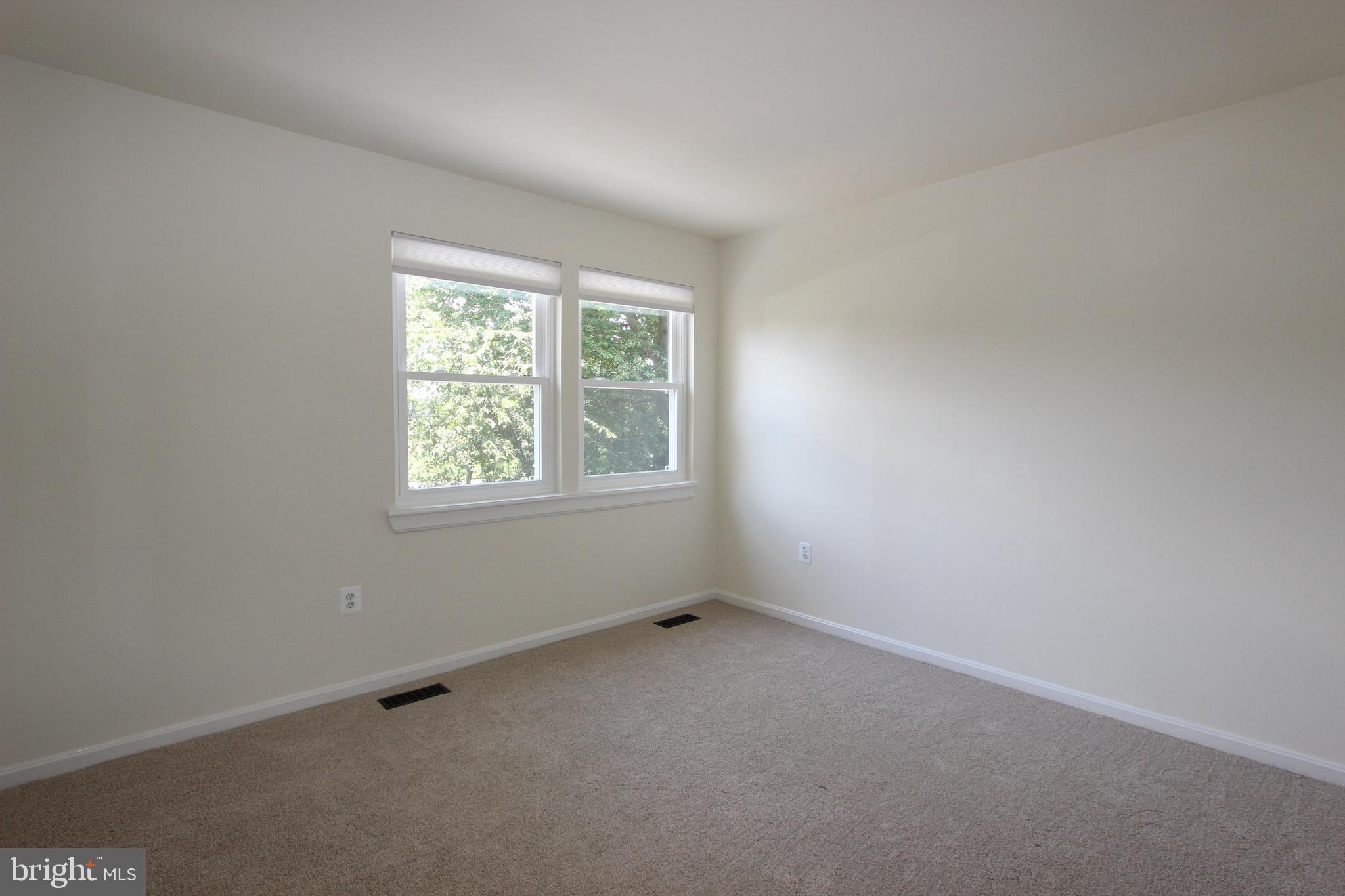 POTOMAC MEADOWS - Residential Lease