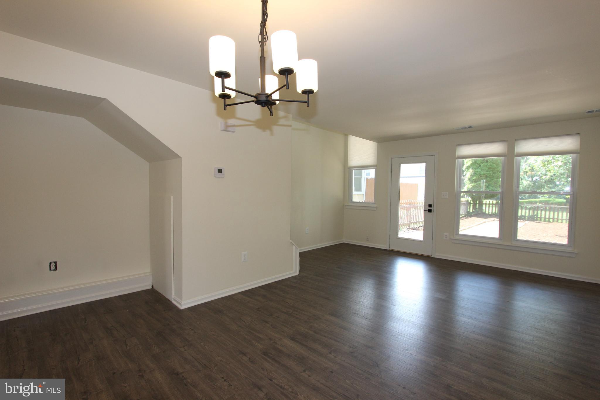 POTOMAC MEADOWS - Residential Lease