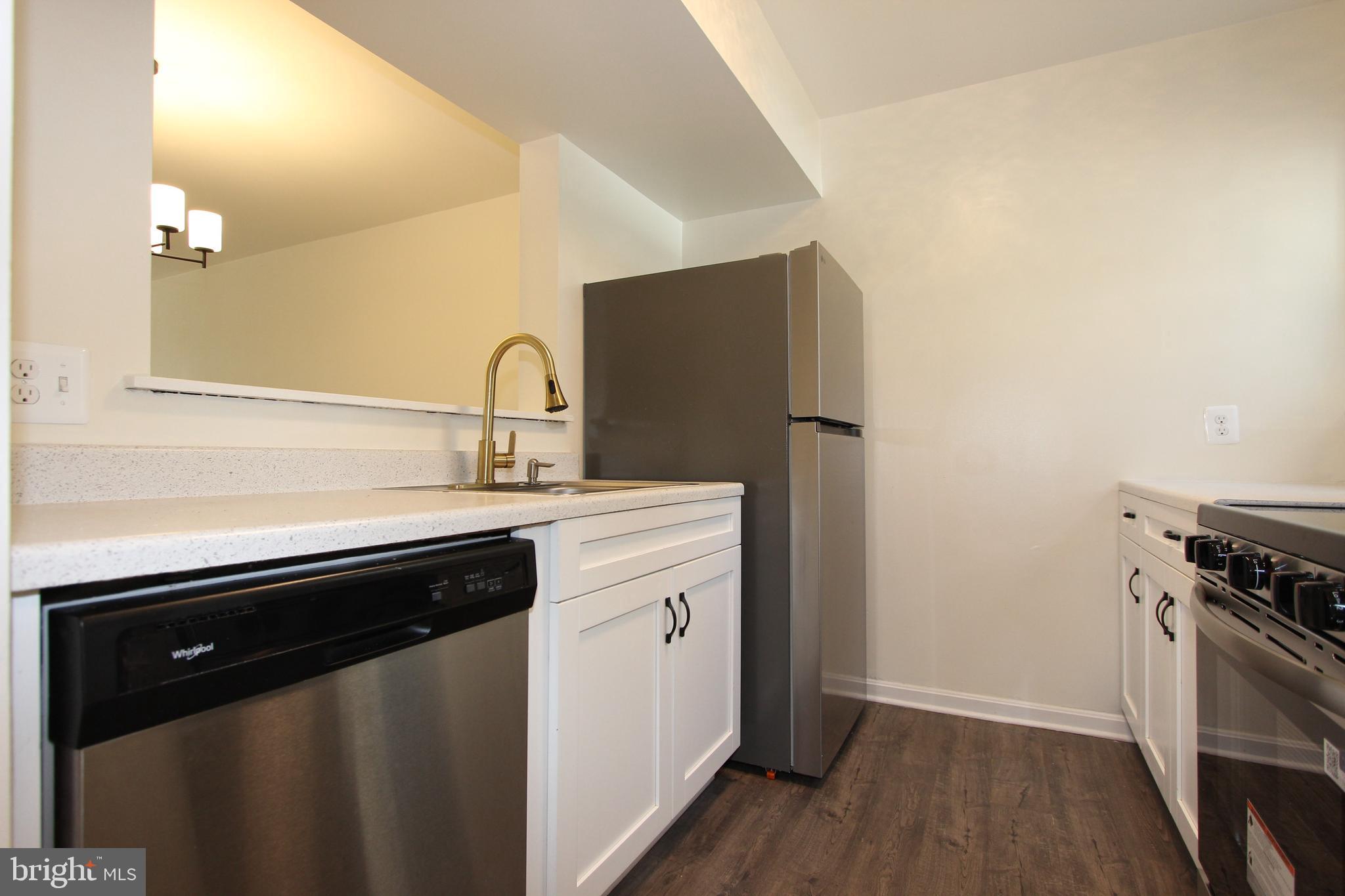 POTOMAC MEADOWS - Residential Lease