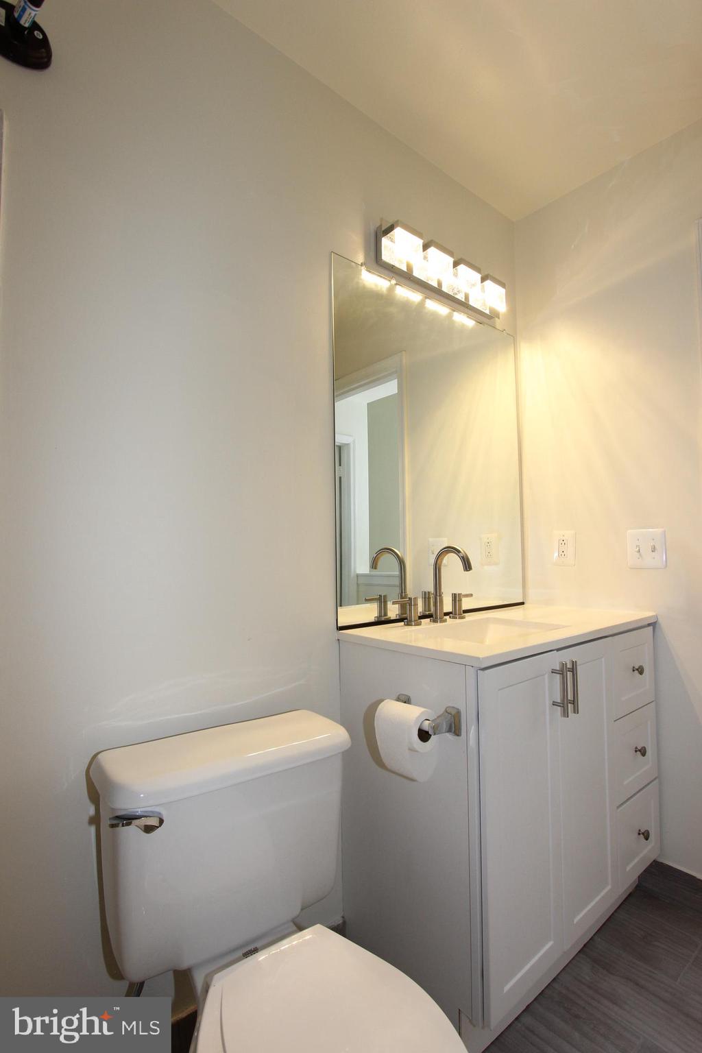 POTOMAC MEADOWS - Residential Lease