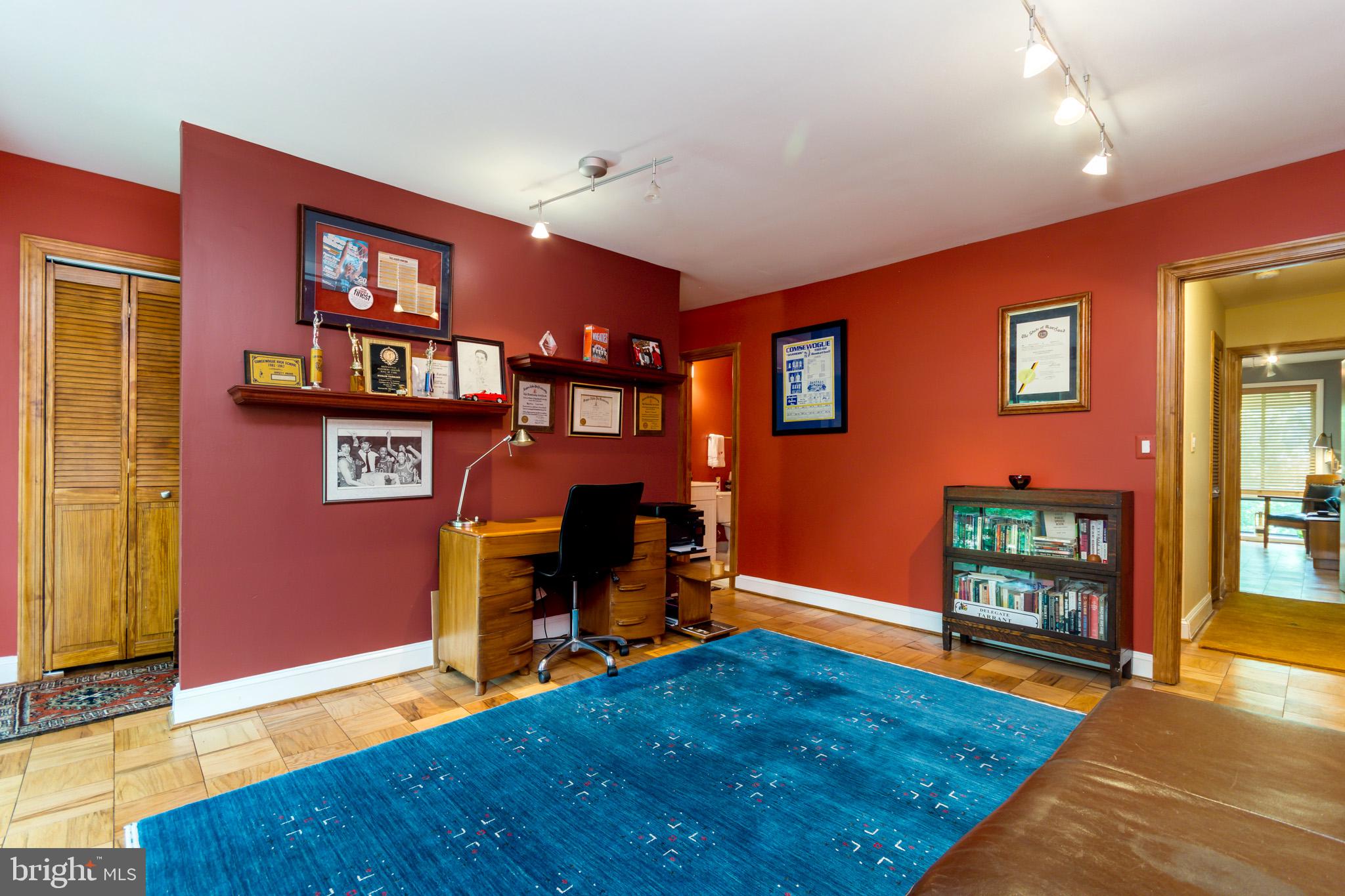 CROSS KEYS - Residential