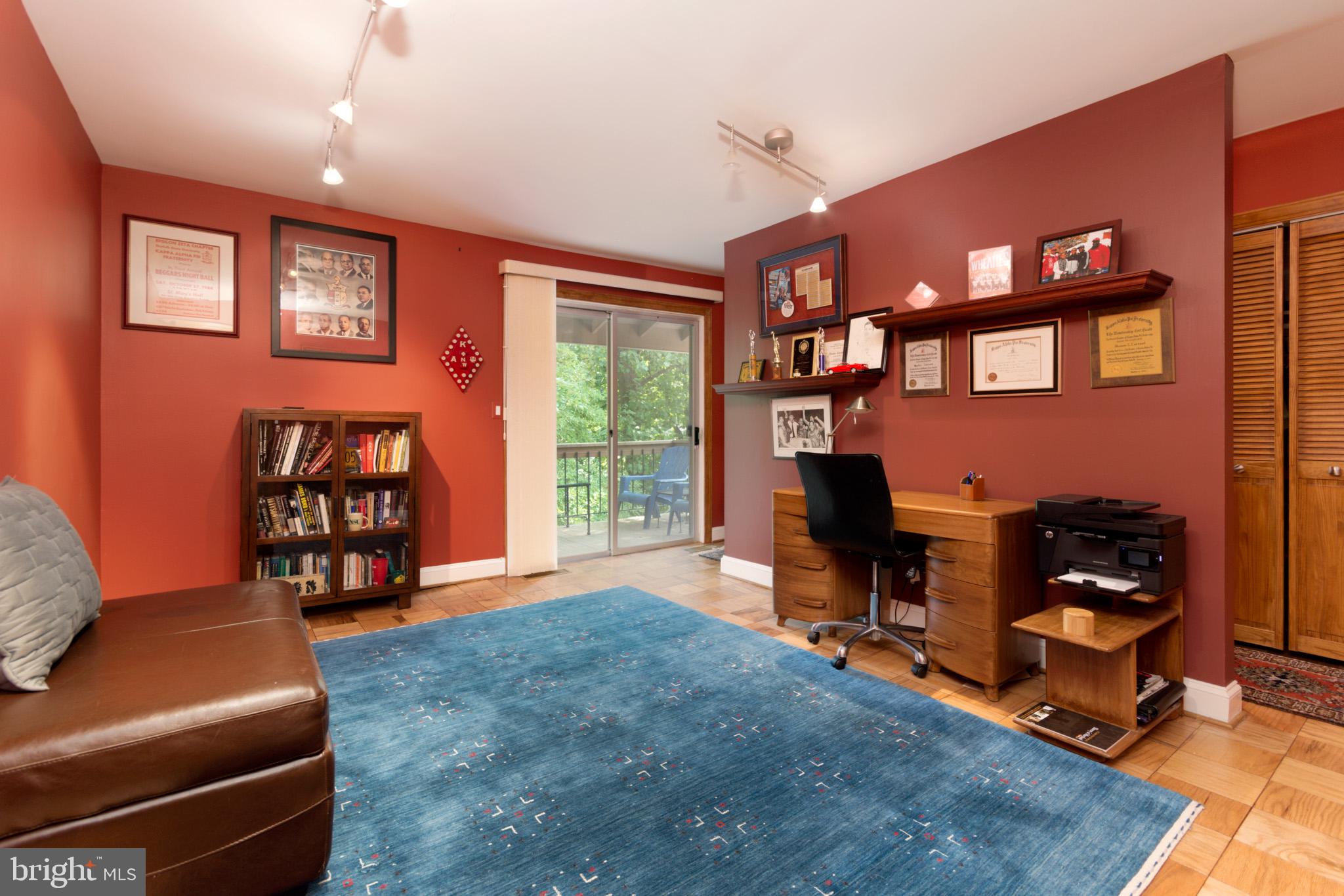 CROSS KEYS - Residential