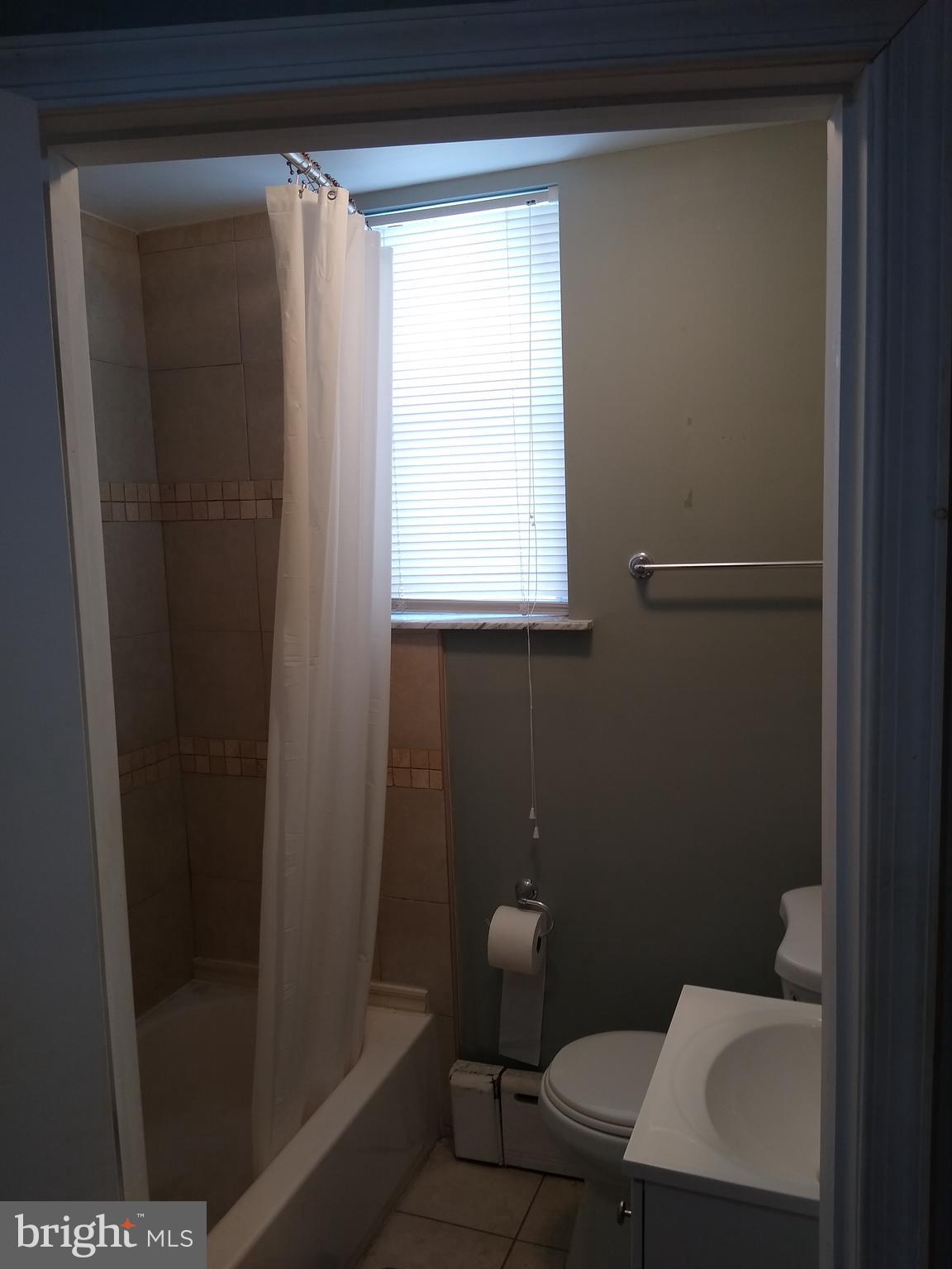 PHILADELPHIA (SOUTH) - Residential Lease