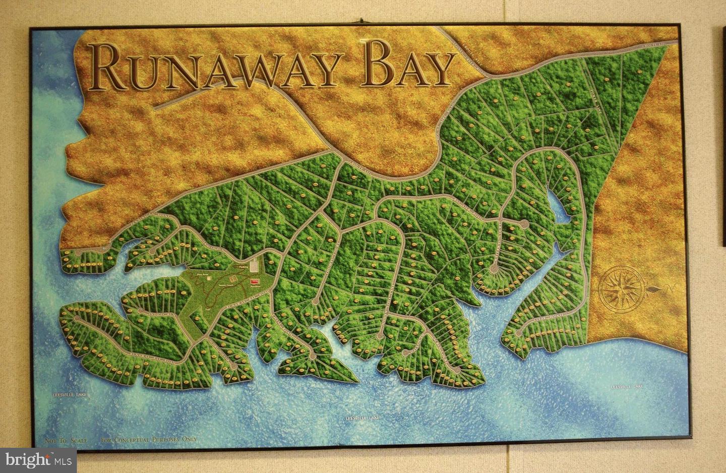 RUNAWAY BAY - Land