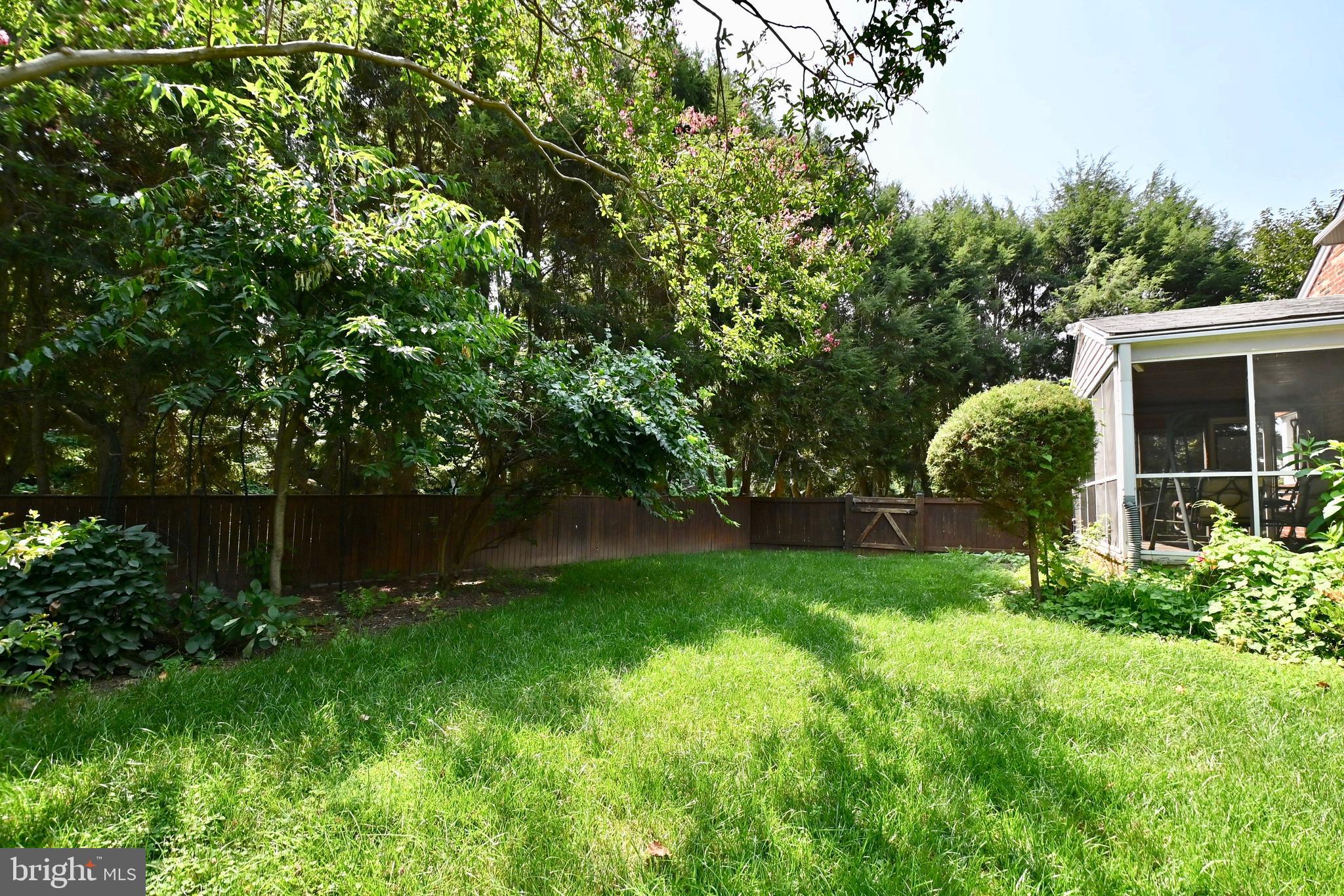 BROADMONT - Residential Lease