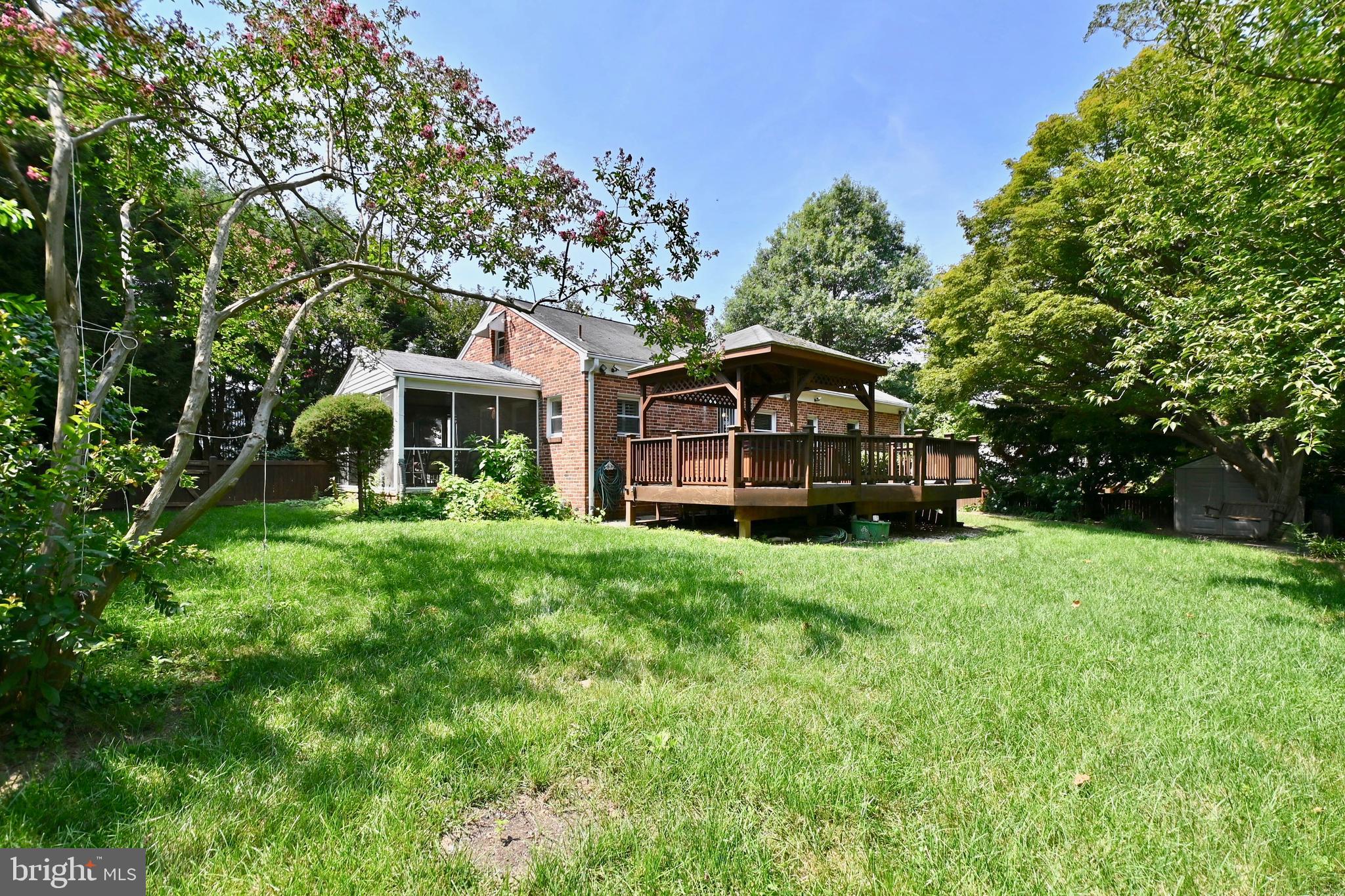 BROADMONT - Residential Lease