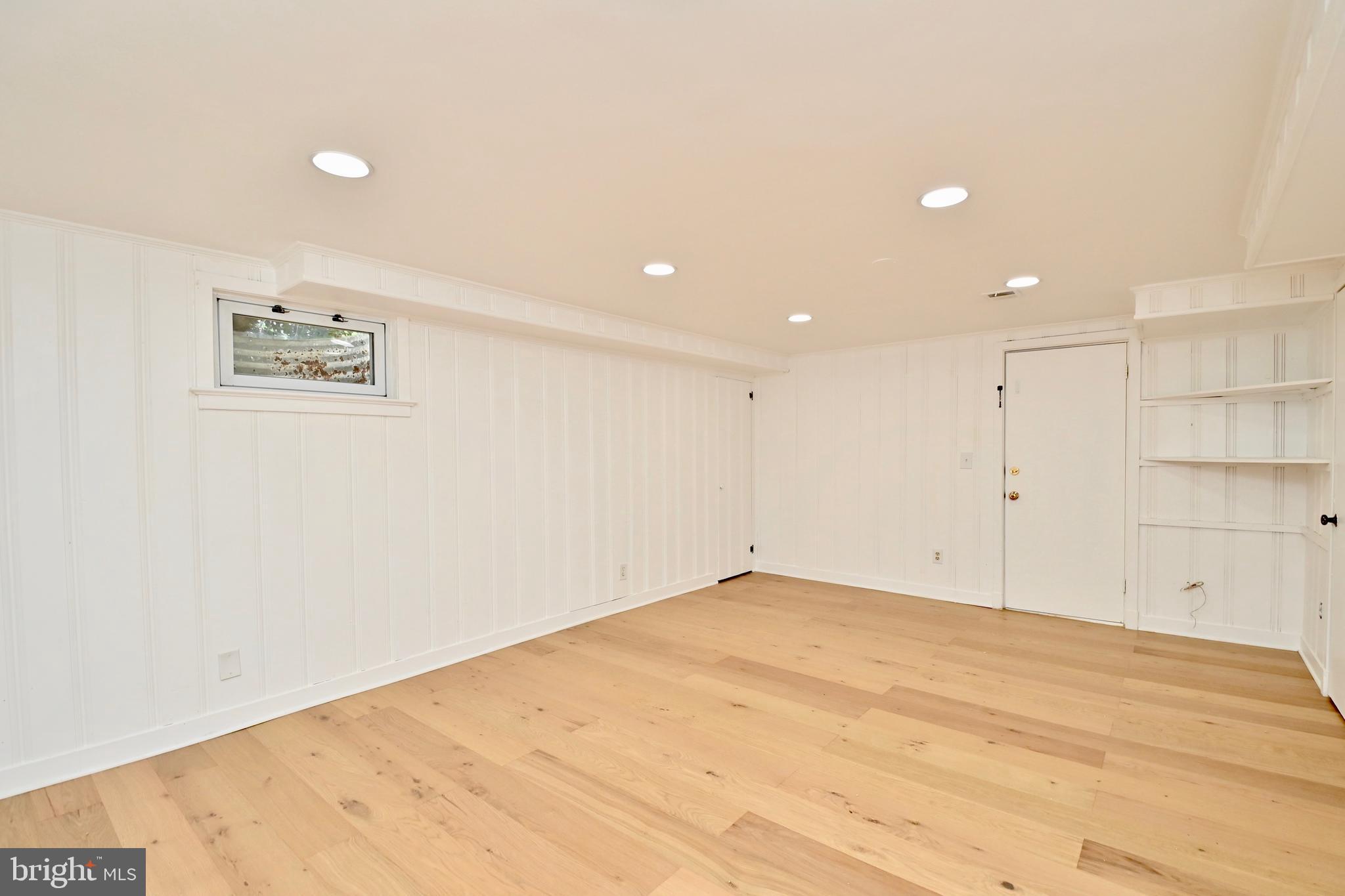 BROADMONT - Residential Lease