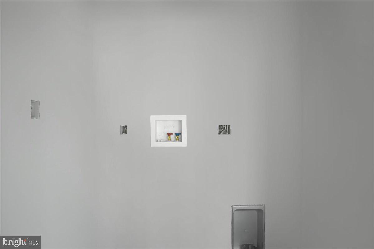 ANTIETAM COMMONS - Residential