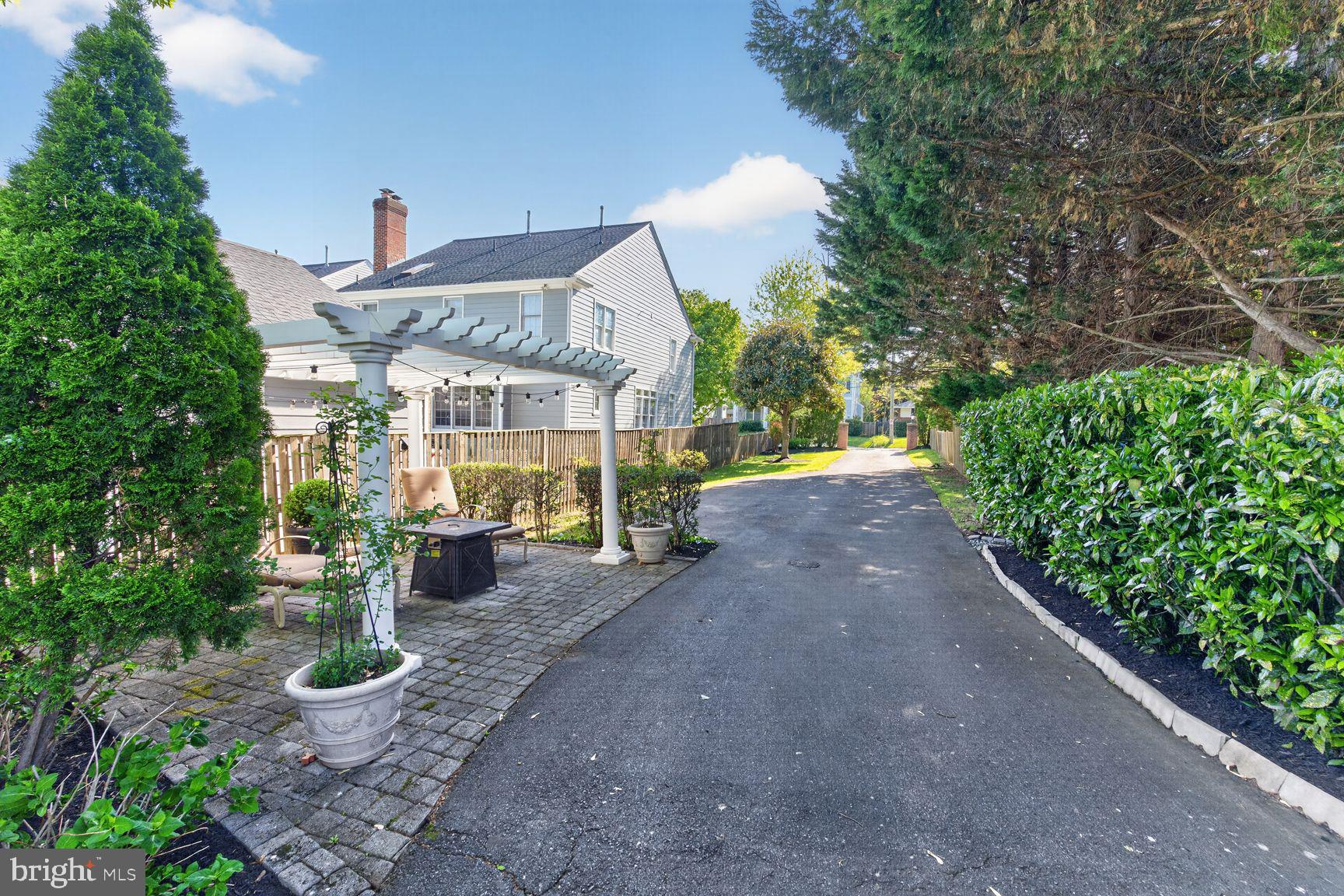 9511 OLD GEORGETOWN ROAD