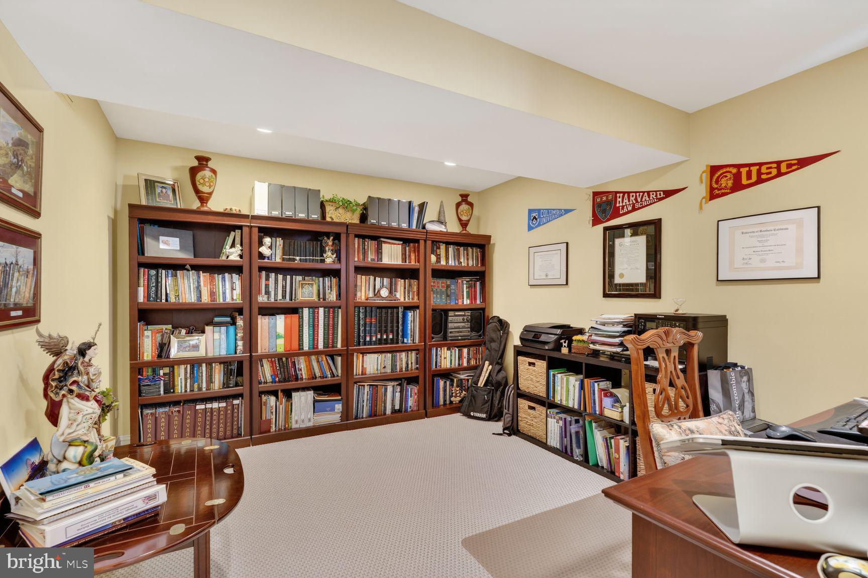 ALTA VISTA - Residential