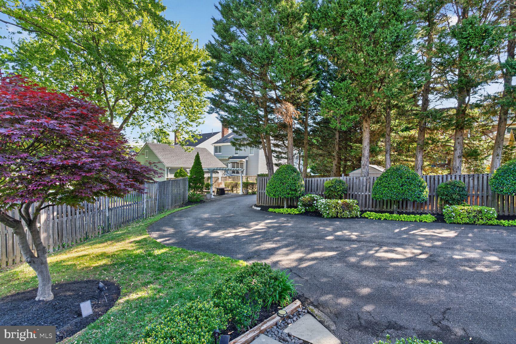 ALTA VISTA - Residential