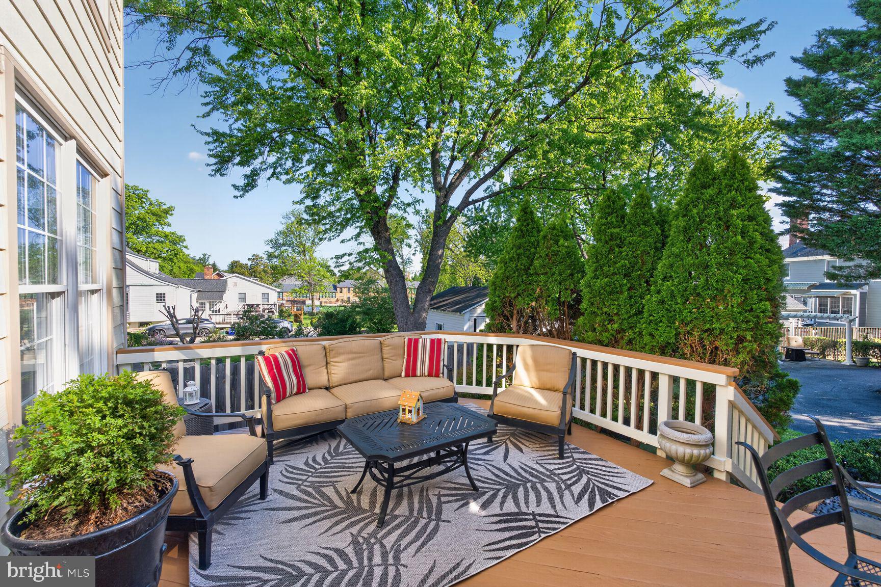 ALTA VISTA - Residential