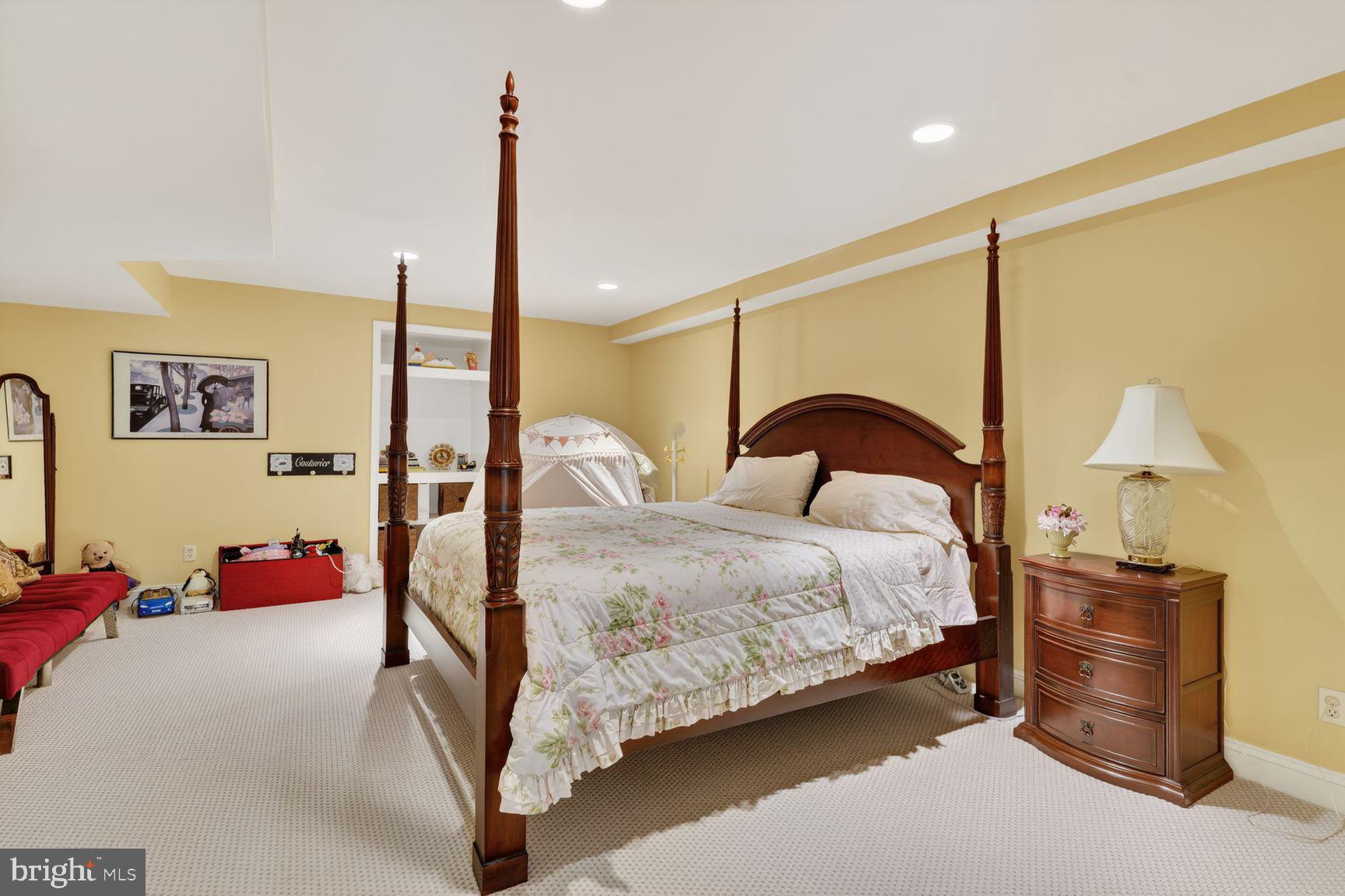 ALTA VISTA - Residential