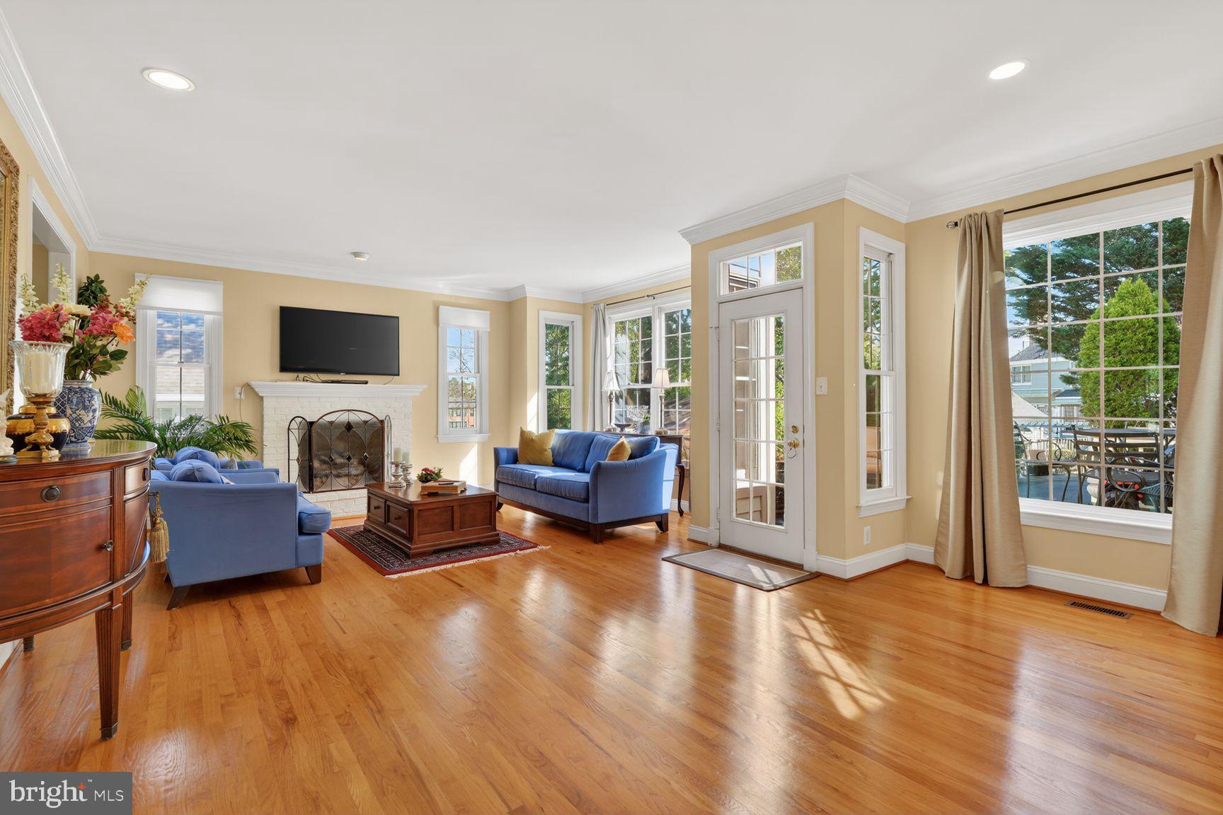 ALTA VISTA - Residential