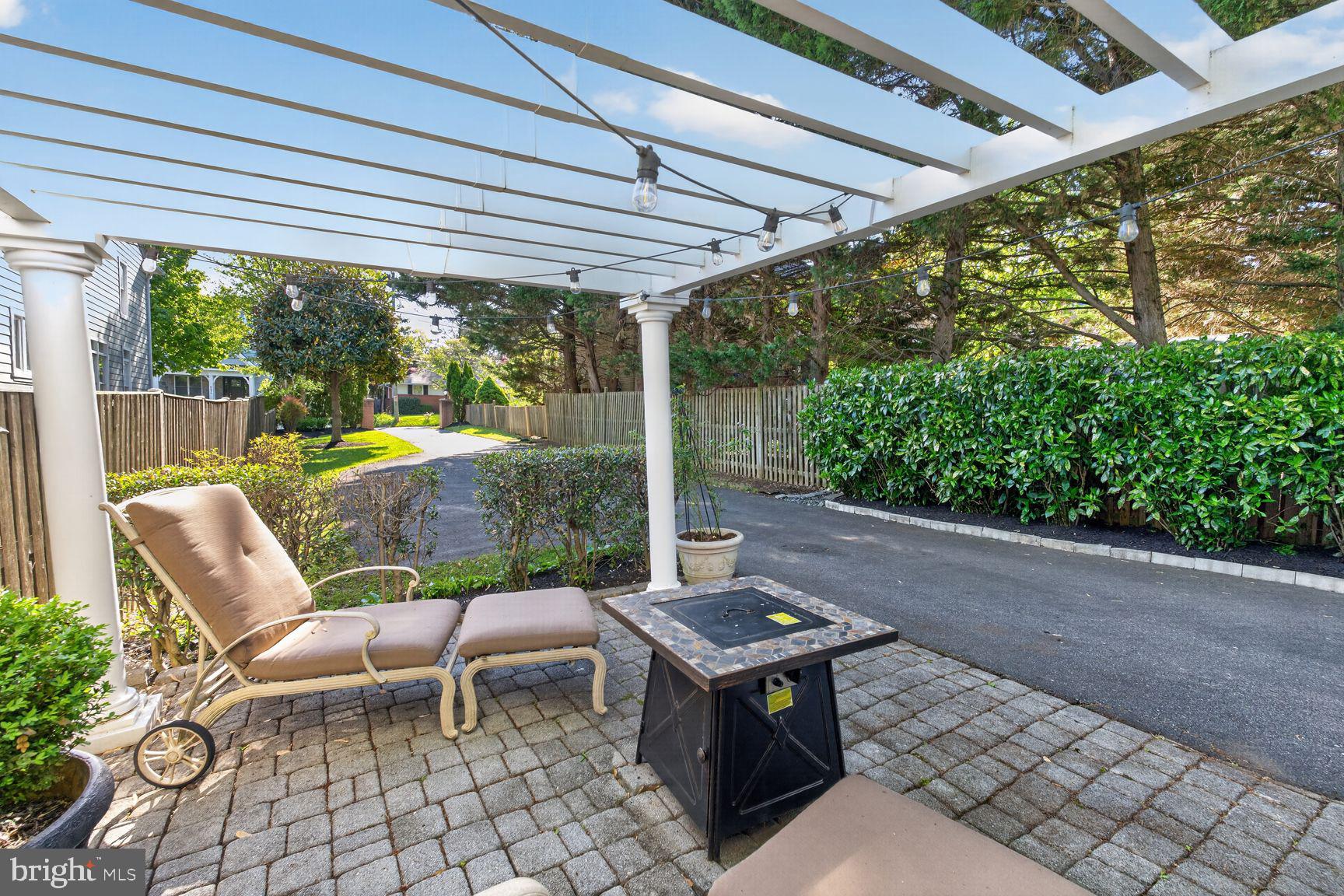 ALTA VISTA - Residential