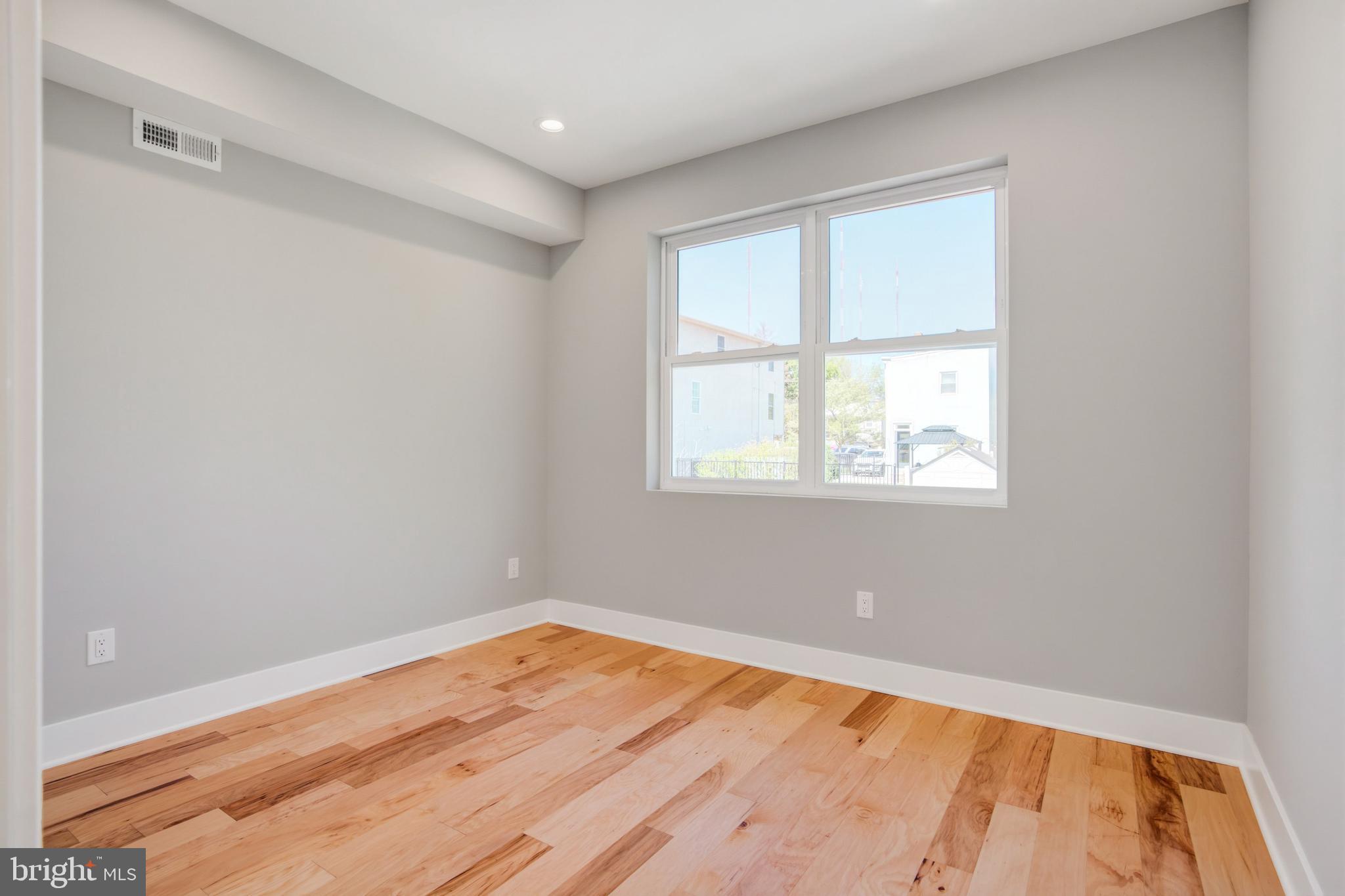 MANAYUNK - Residential