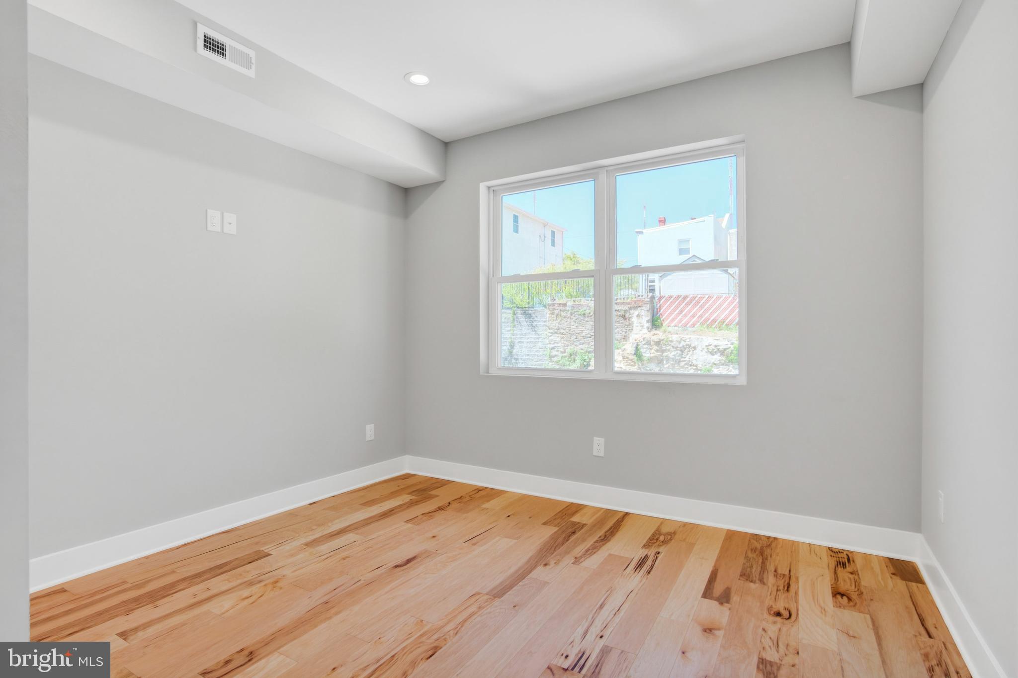 MANAYUNK - Residential