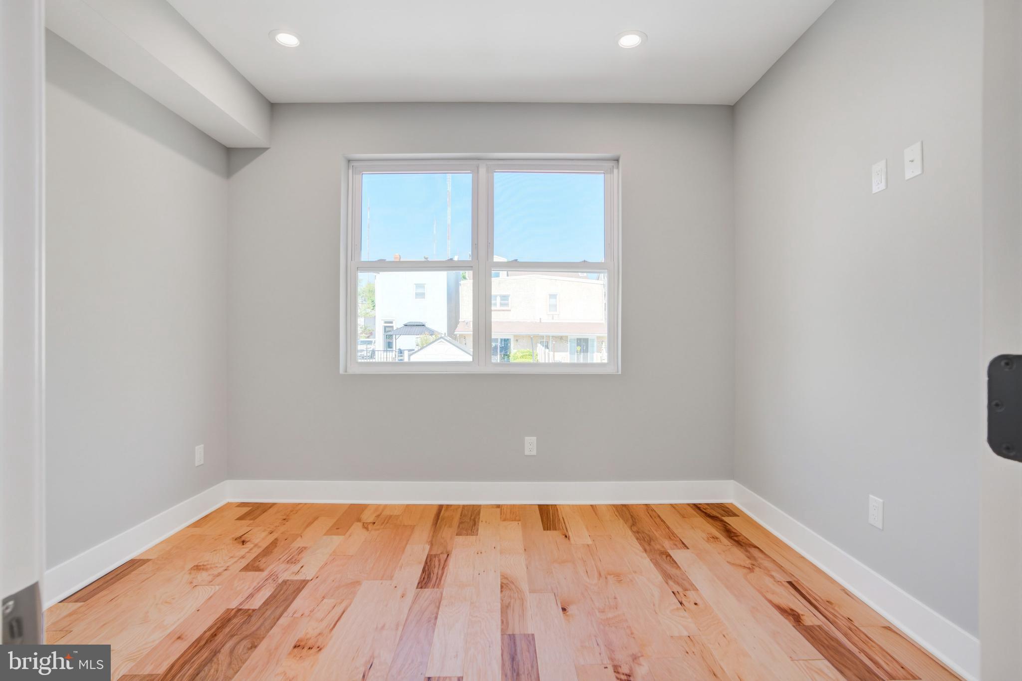 MANAYUNK - Residential