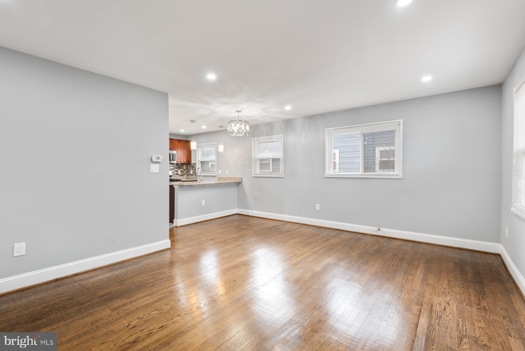 NORTH FORESTVILLE - Residential