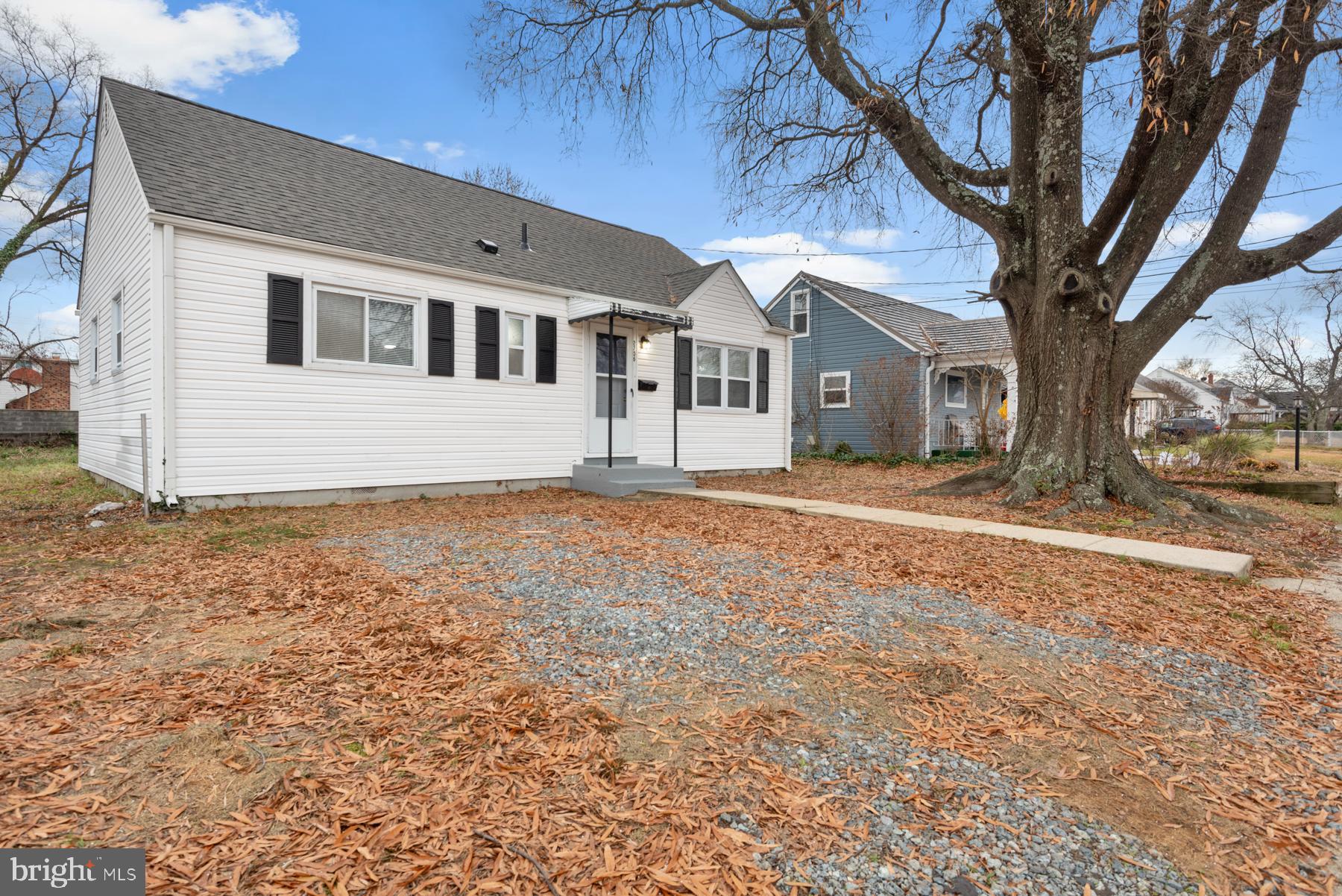 NORTH FORESTVILLE - Residential